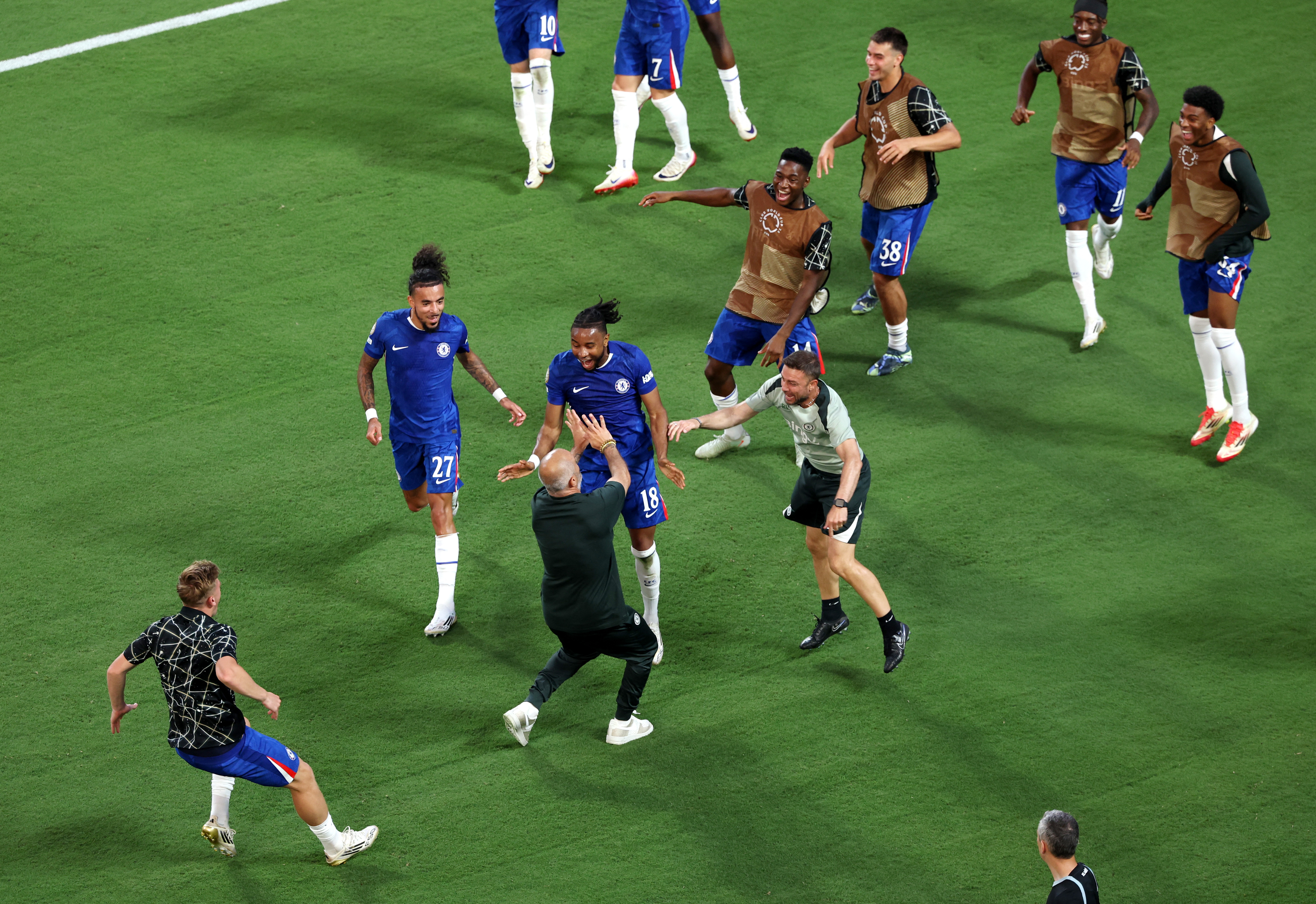  FIFA Club World Cup - Round of 16 - Benfica v Chelsea - Bank of America Stadium, Charlotte, North Carolina, U.S. - June 28, 2025 Chelsea's Christopher Nkunku celebrates scoring their second goal with teammates 