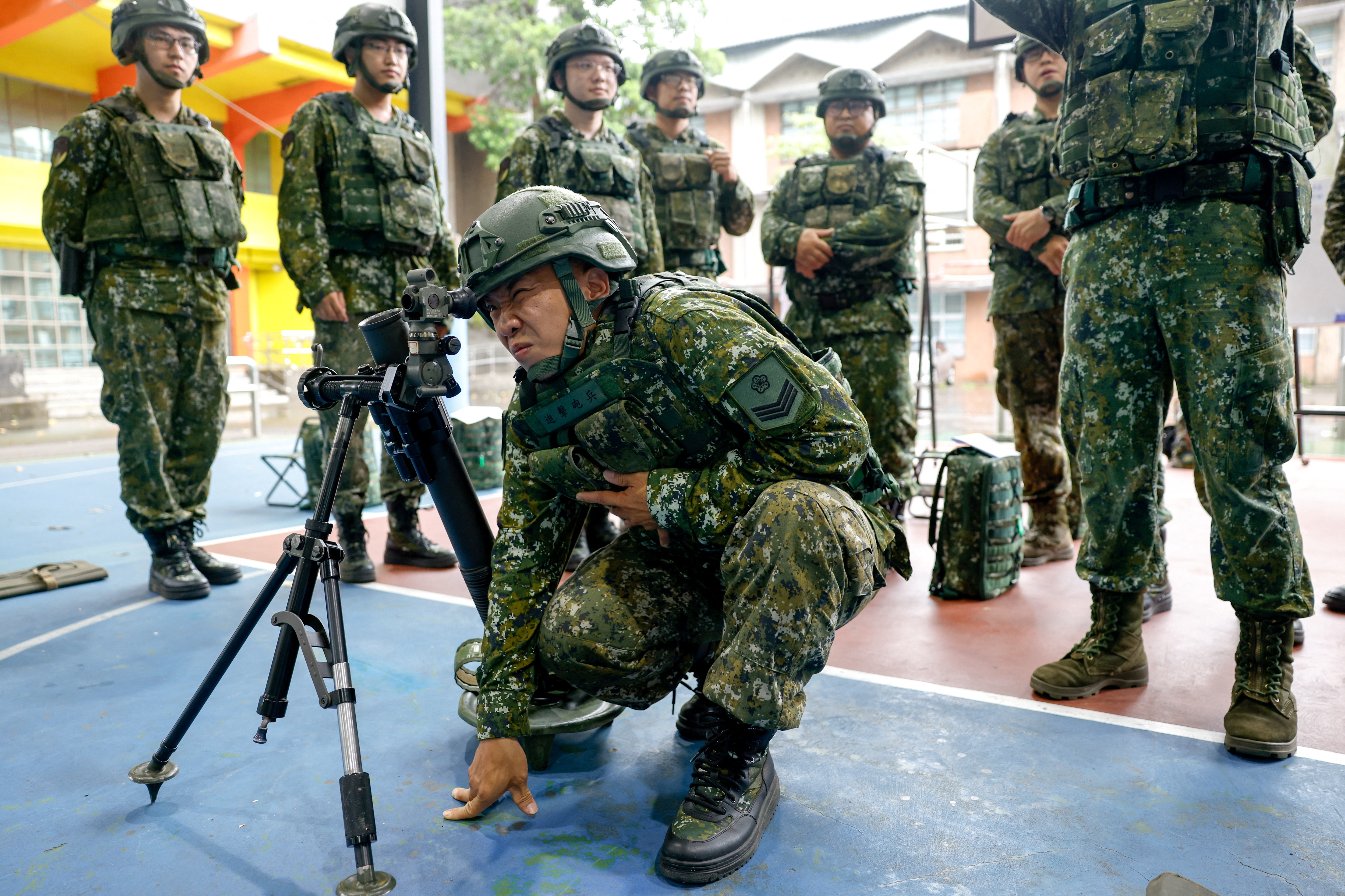 Reservists receive training.