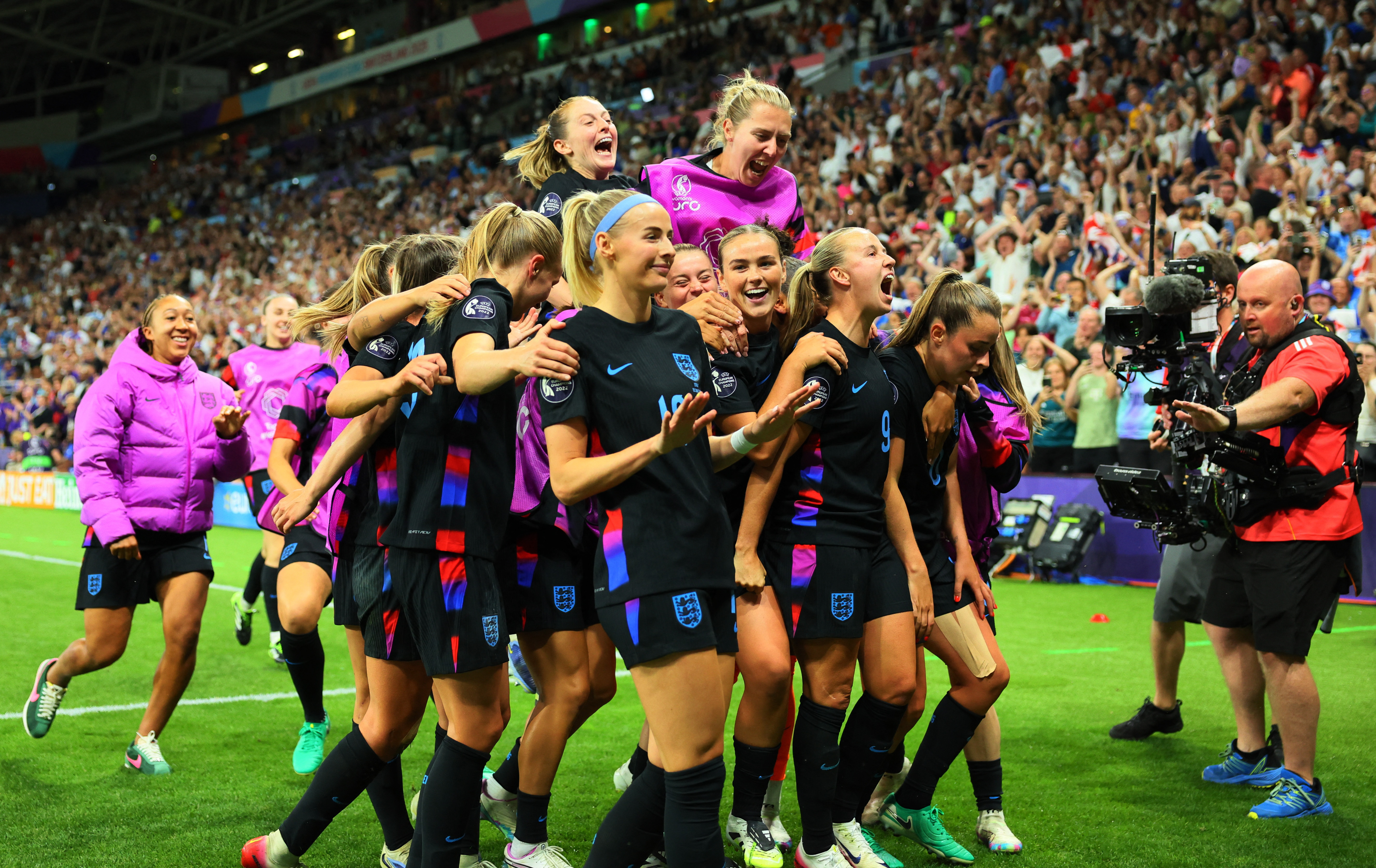 England's Chloe Kelly celebrates scoring their second goal with teammates