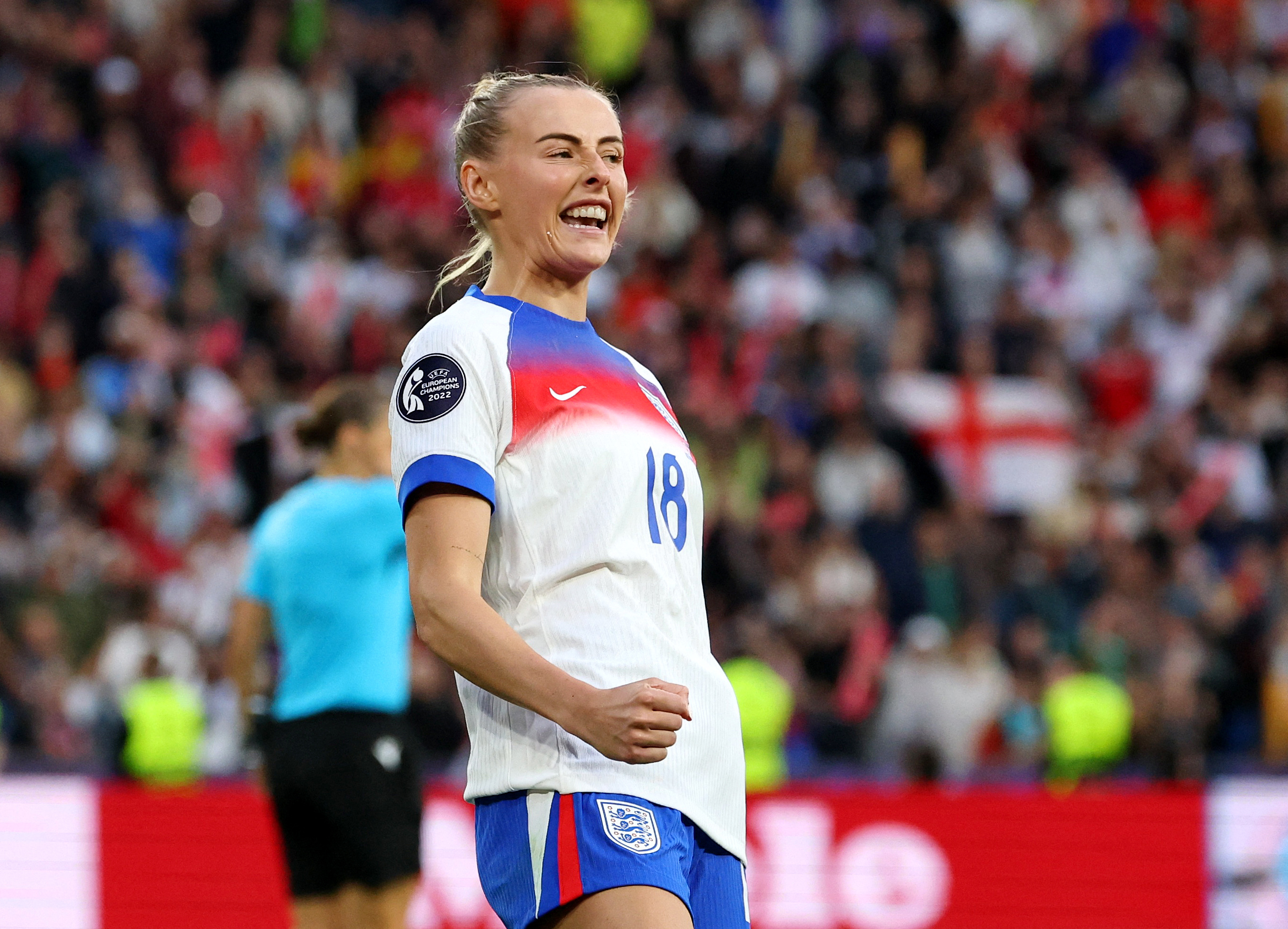 England's Chloe Kelly celebrates after winning the penalty shoot-out
