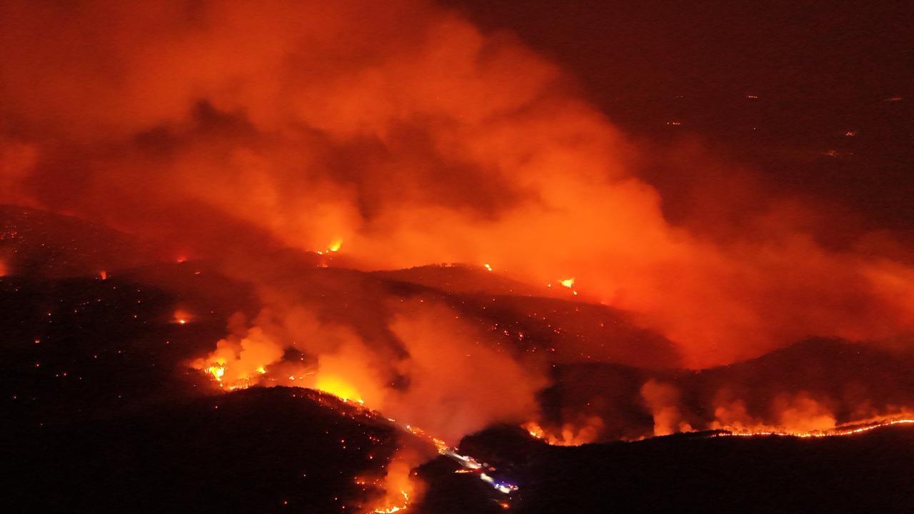 Wildfires threaten Turkey's fourth-largest city