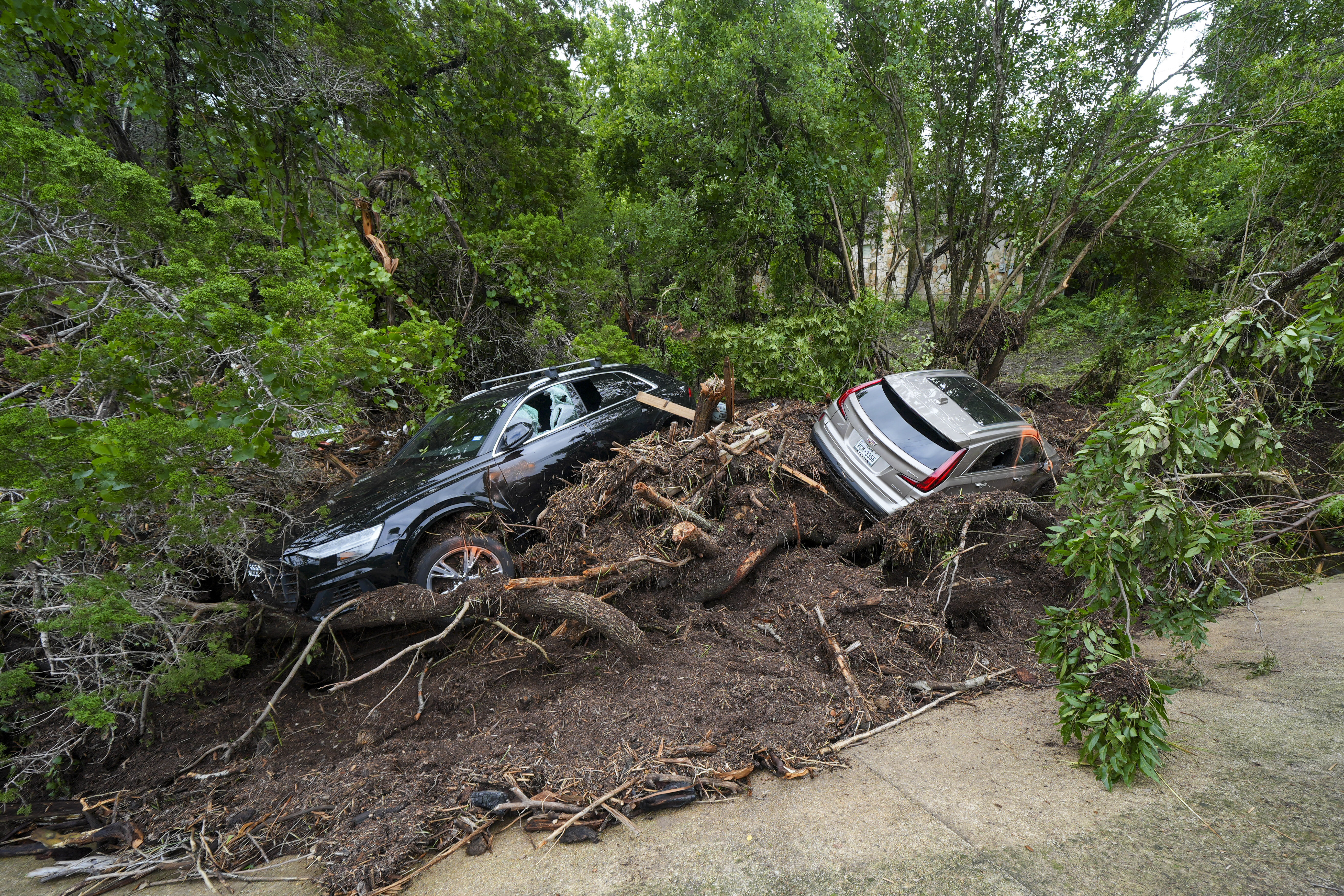 Search intensifies for missing children after catastrophic Texas flood
