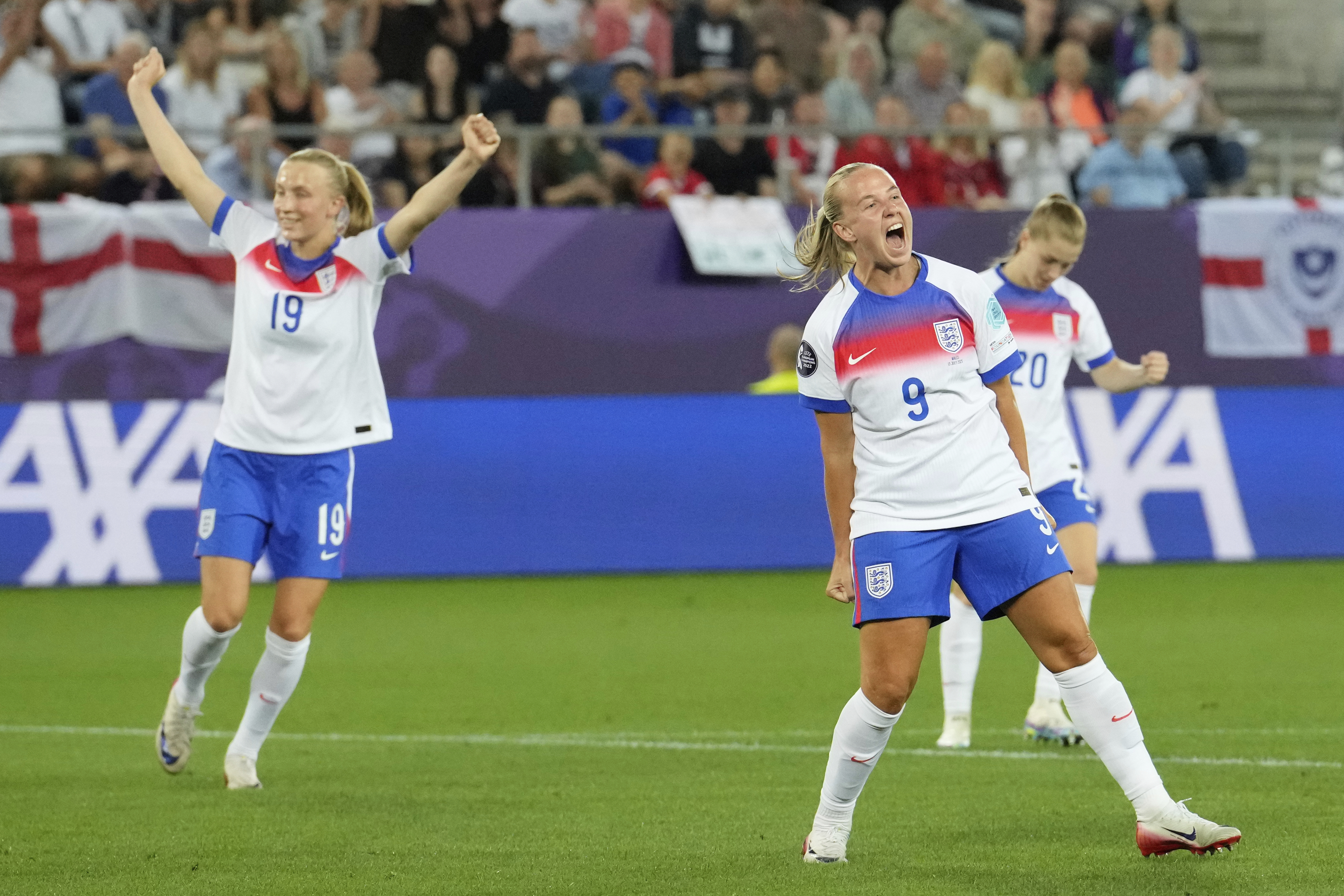 Defending champions England have found their goal-scoring form ahead of the quarterfinals.