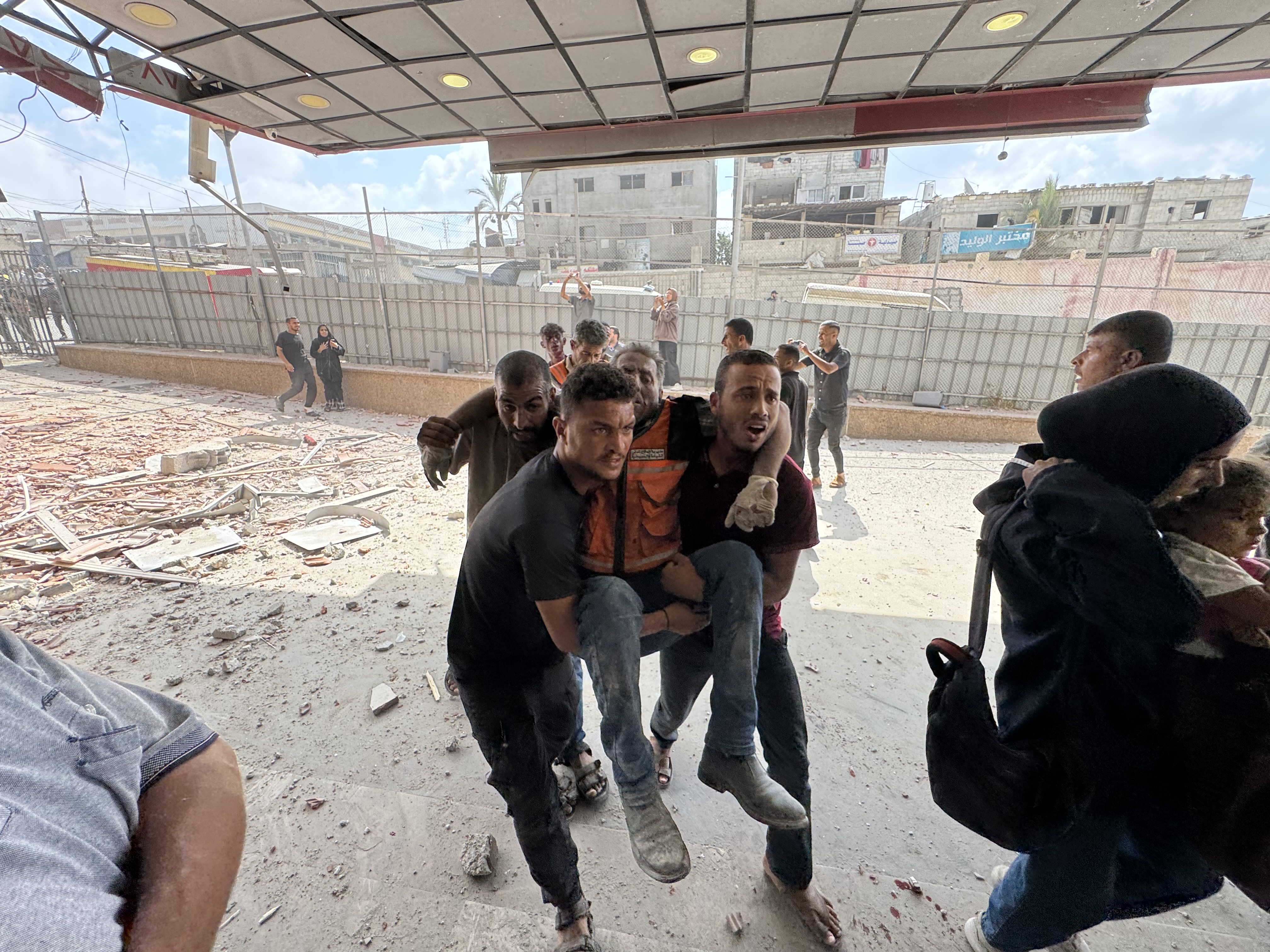 Israel bombs Nasser hospital in southern Gaza