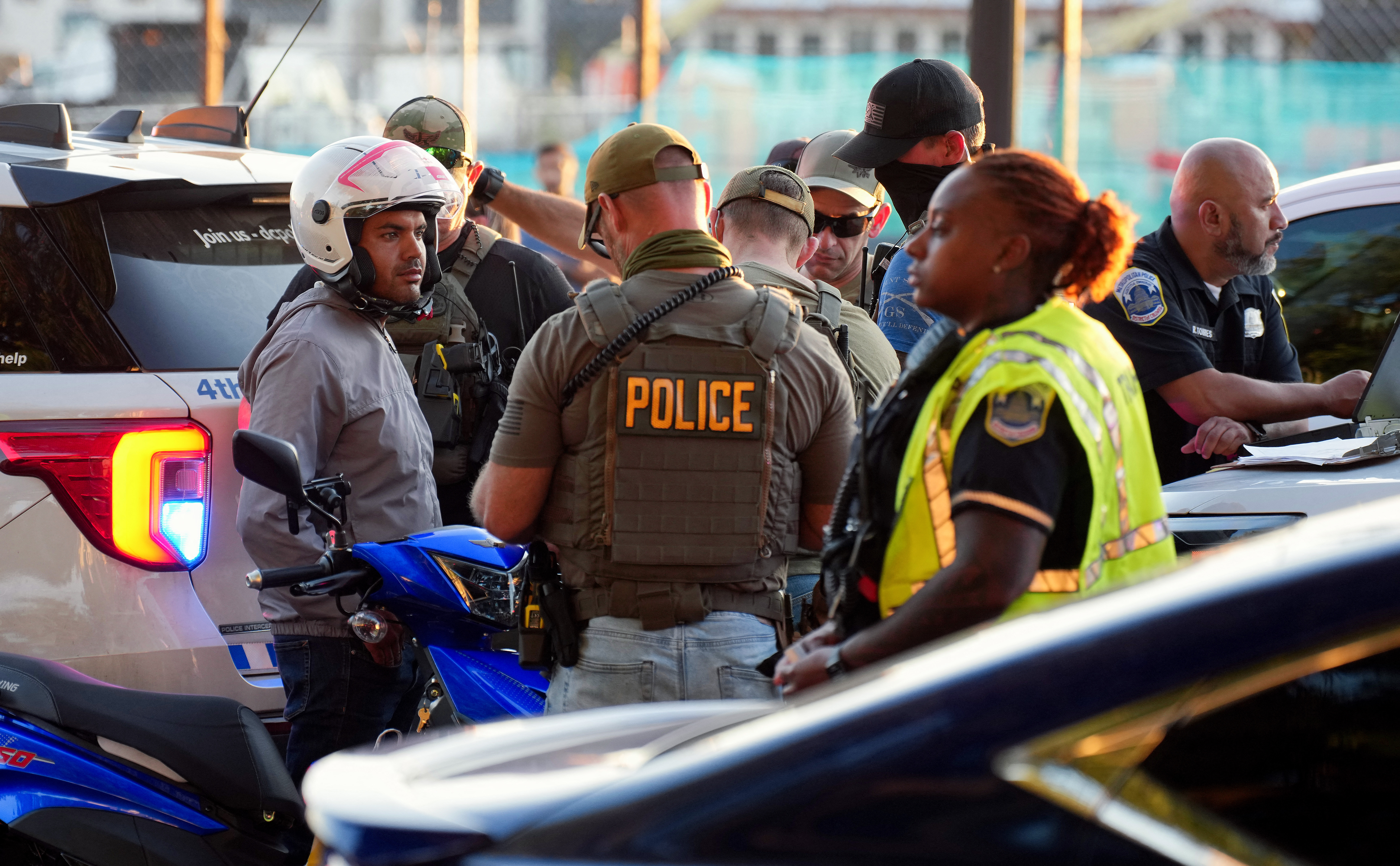 Trump tightens grip on security in Washington