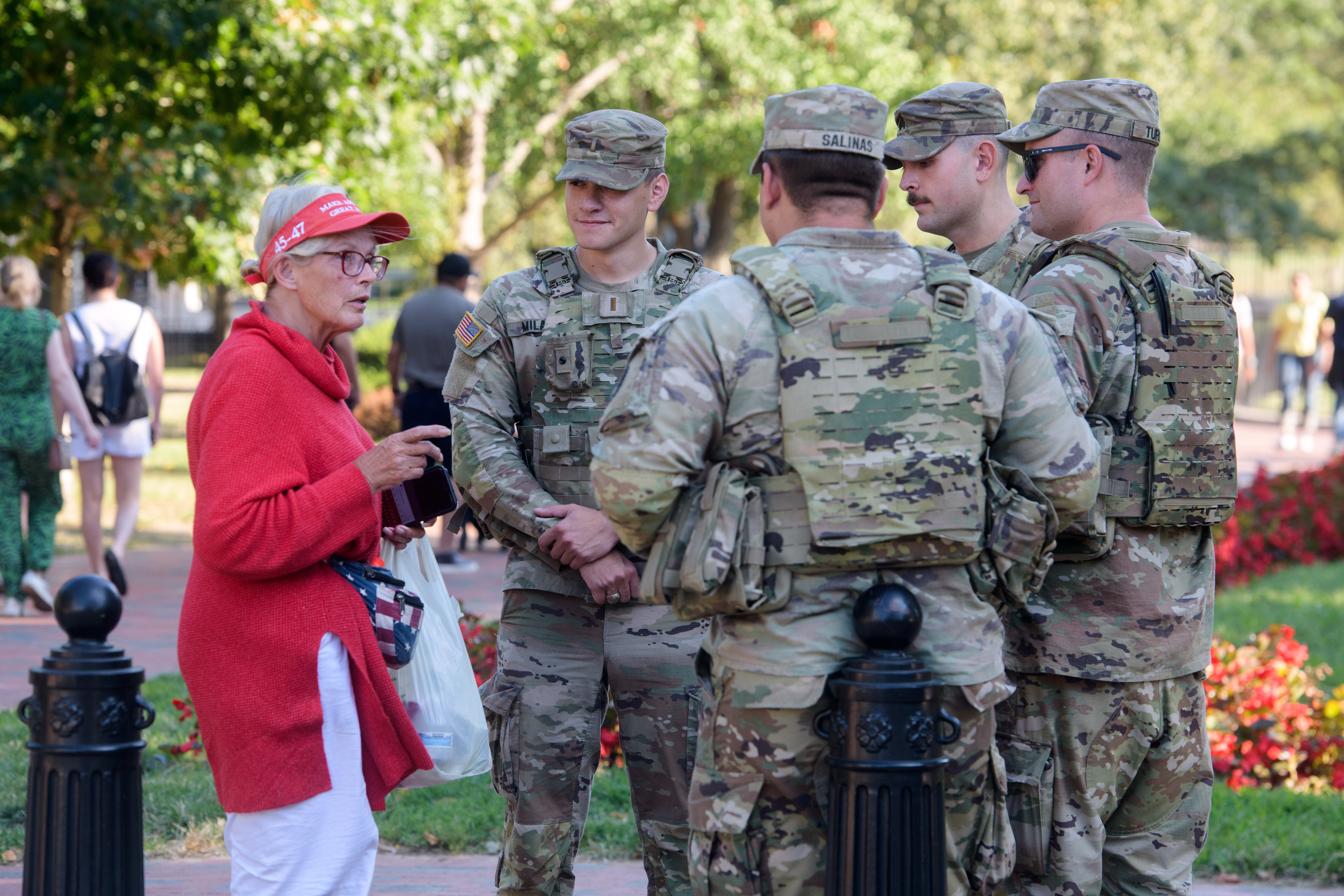 Trump tightens grip on security in Washington