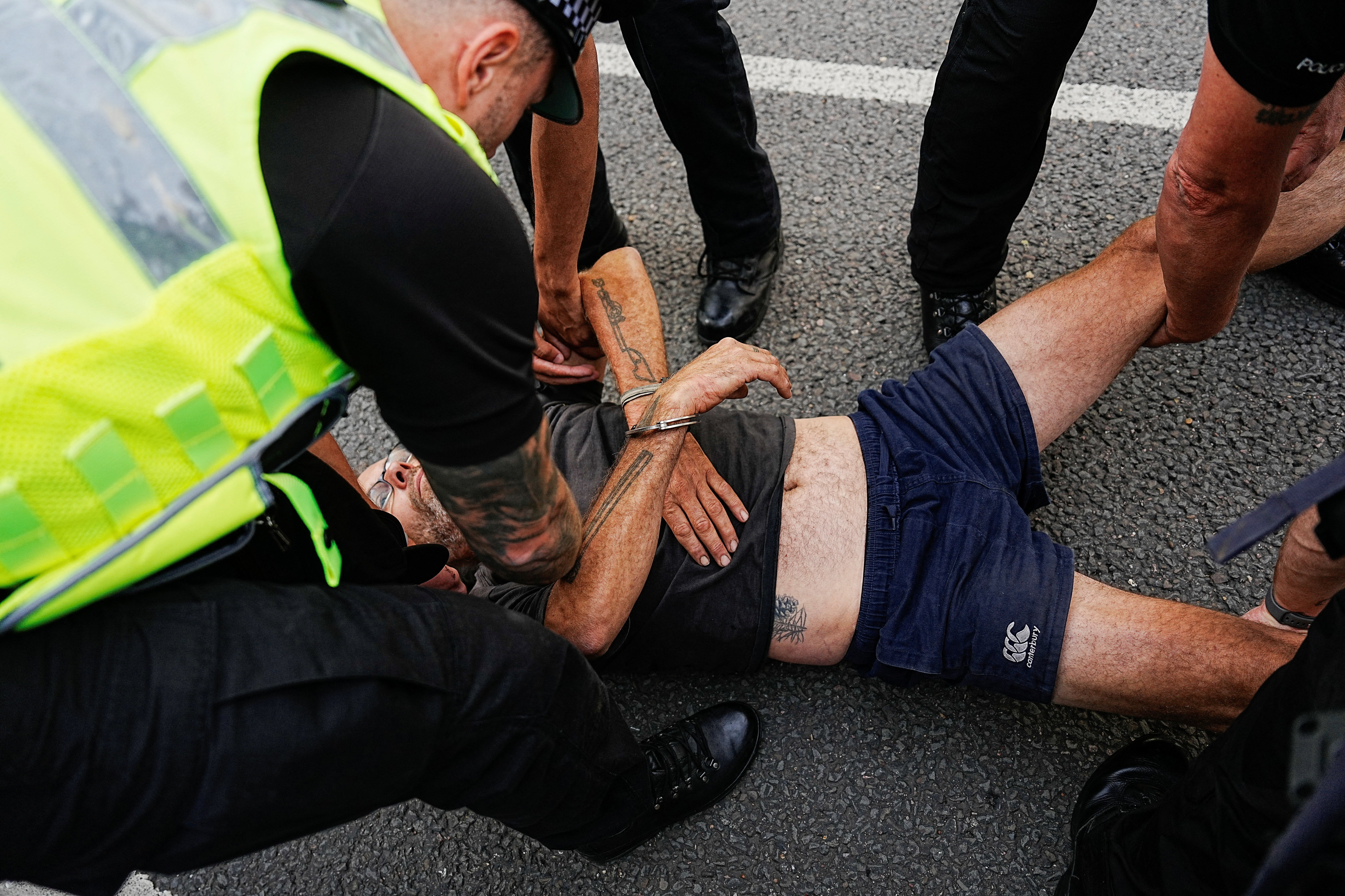 British police detain over 400 at pro-Palestine London protest