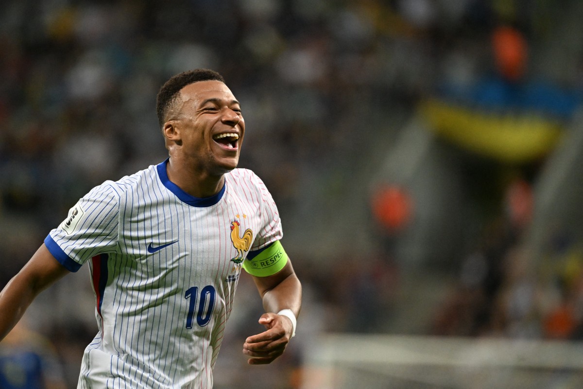 France's forward #10 Kylian Mbappe celebrates his 0-2 during the 2026 World Cup qualifiers Europe zone group D football match