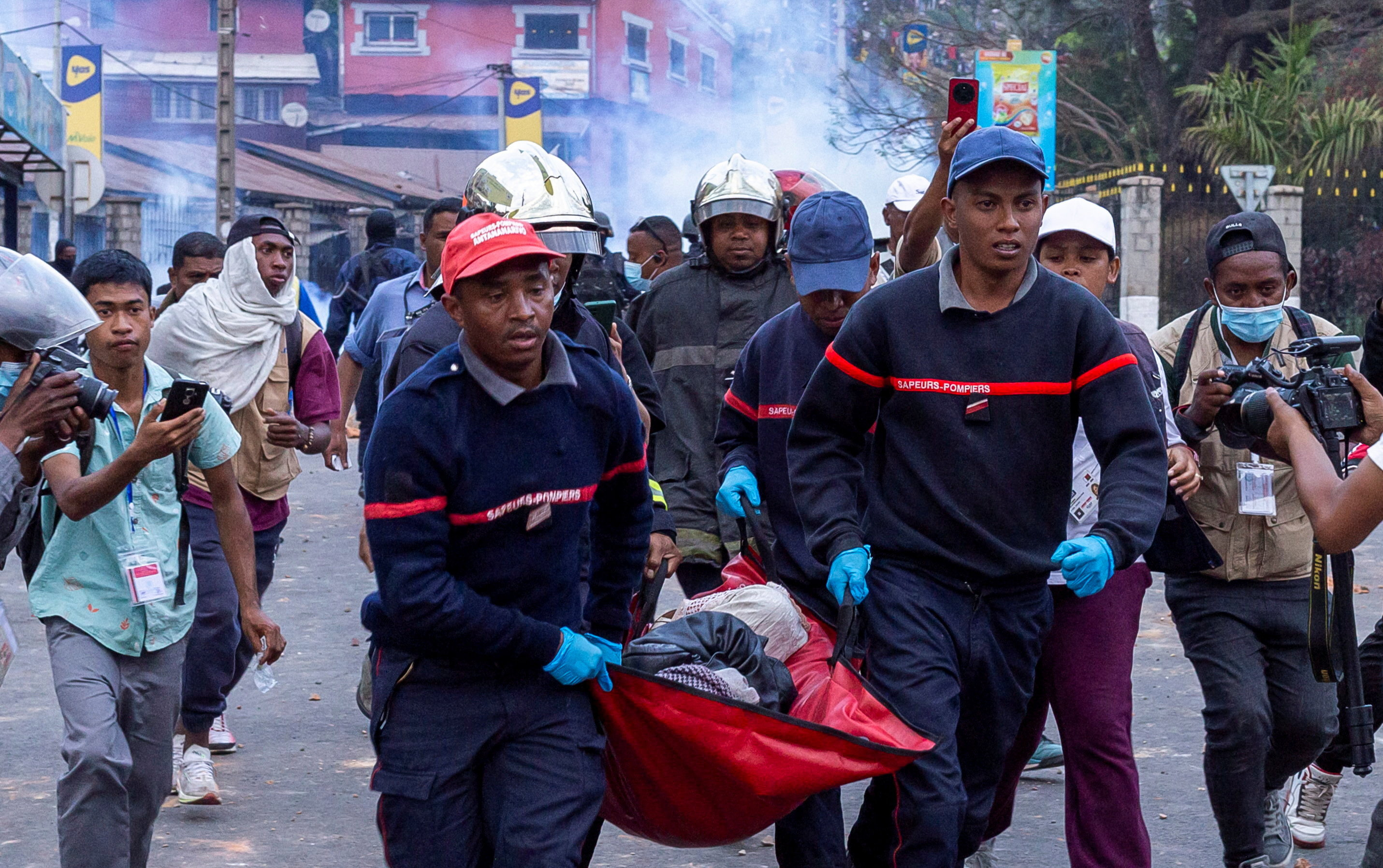 Madagascar protesters return to streets despite move to dissolve government