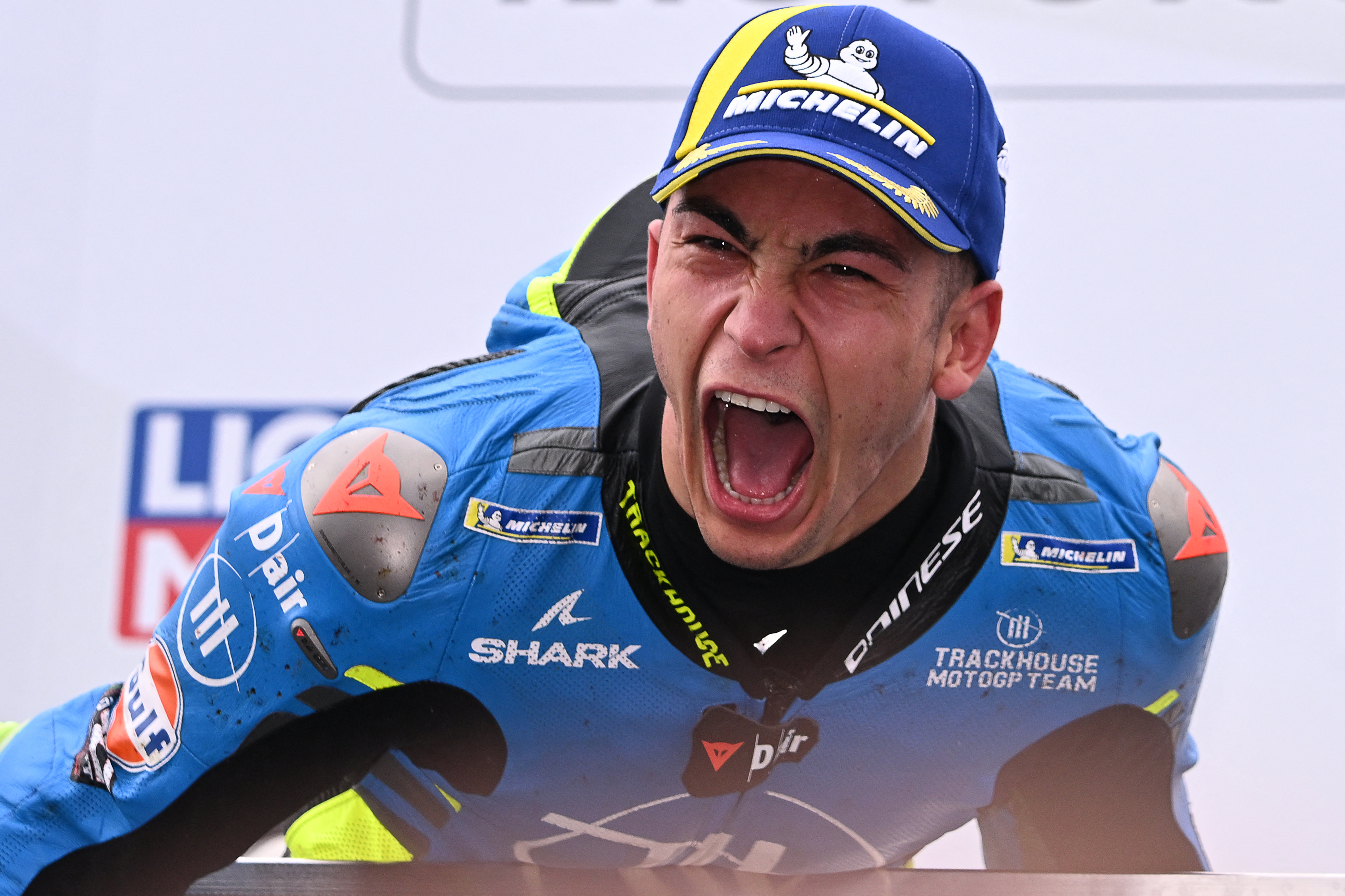 Raul Fernandez reacts.