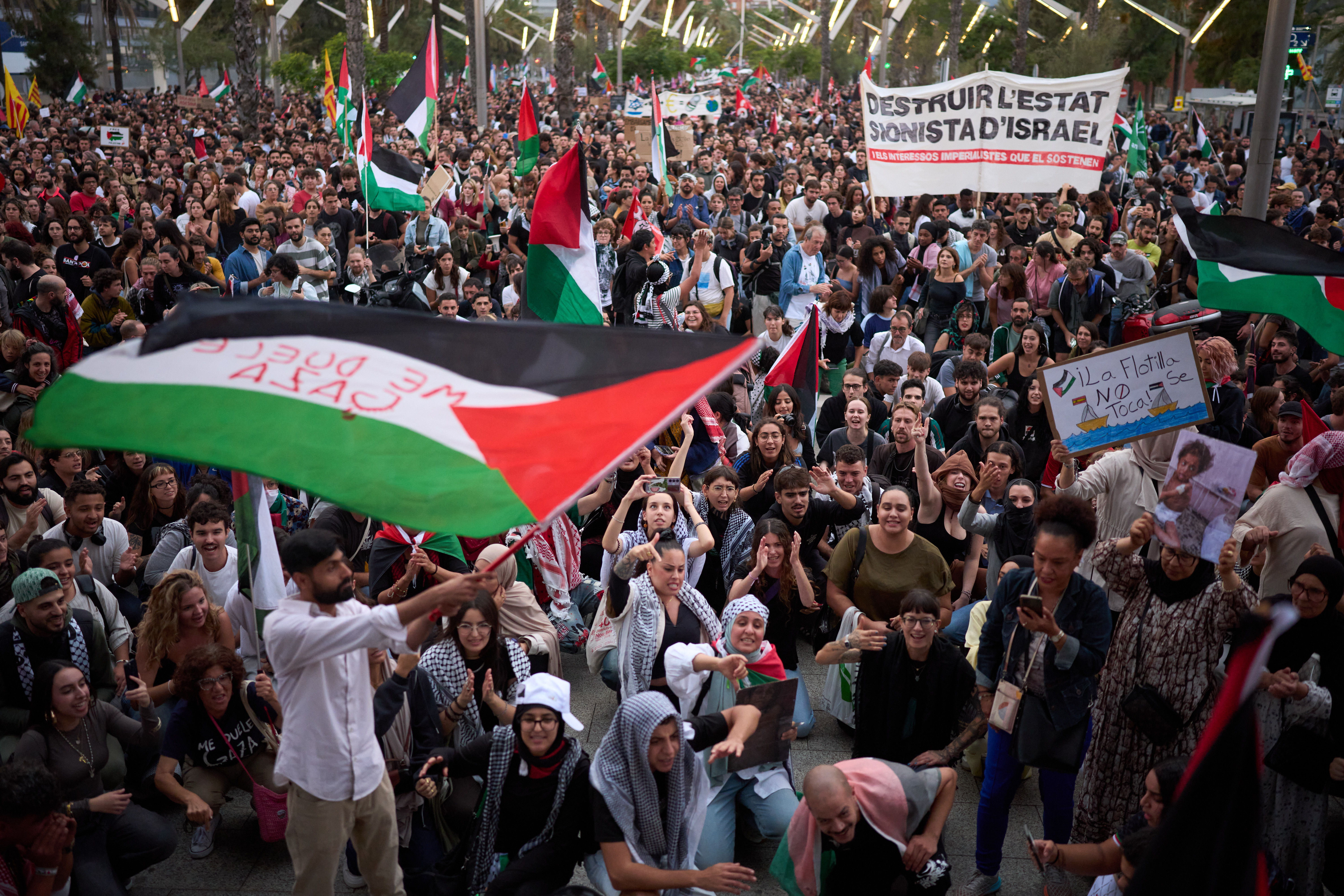 Global protests erupt over Israeli interception of Gaza aid flotilla