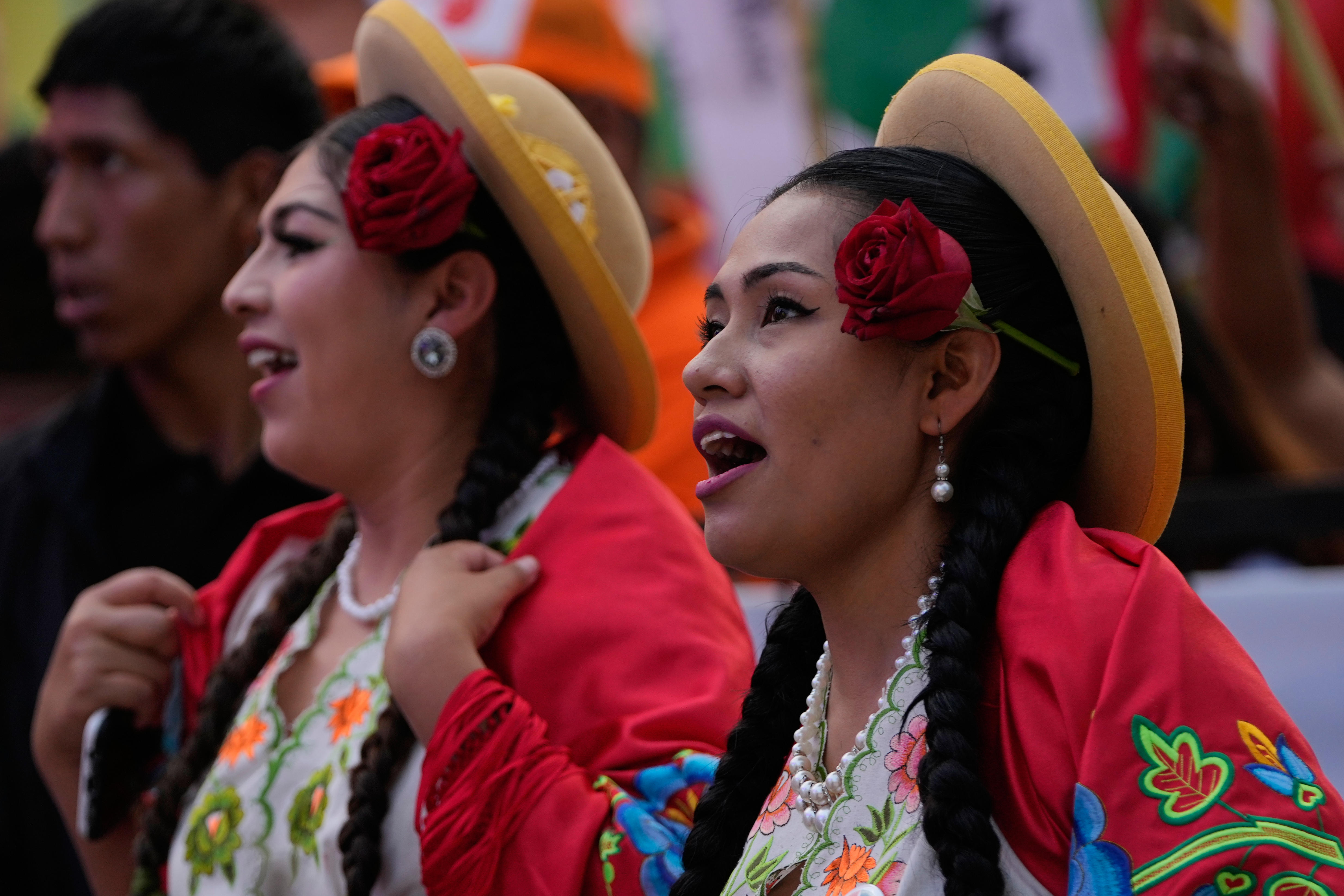 Supporters of Rodrigo Paz cheer