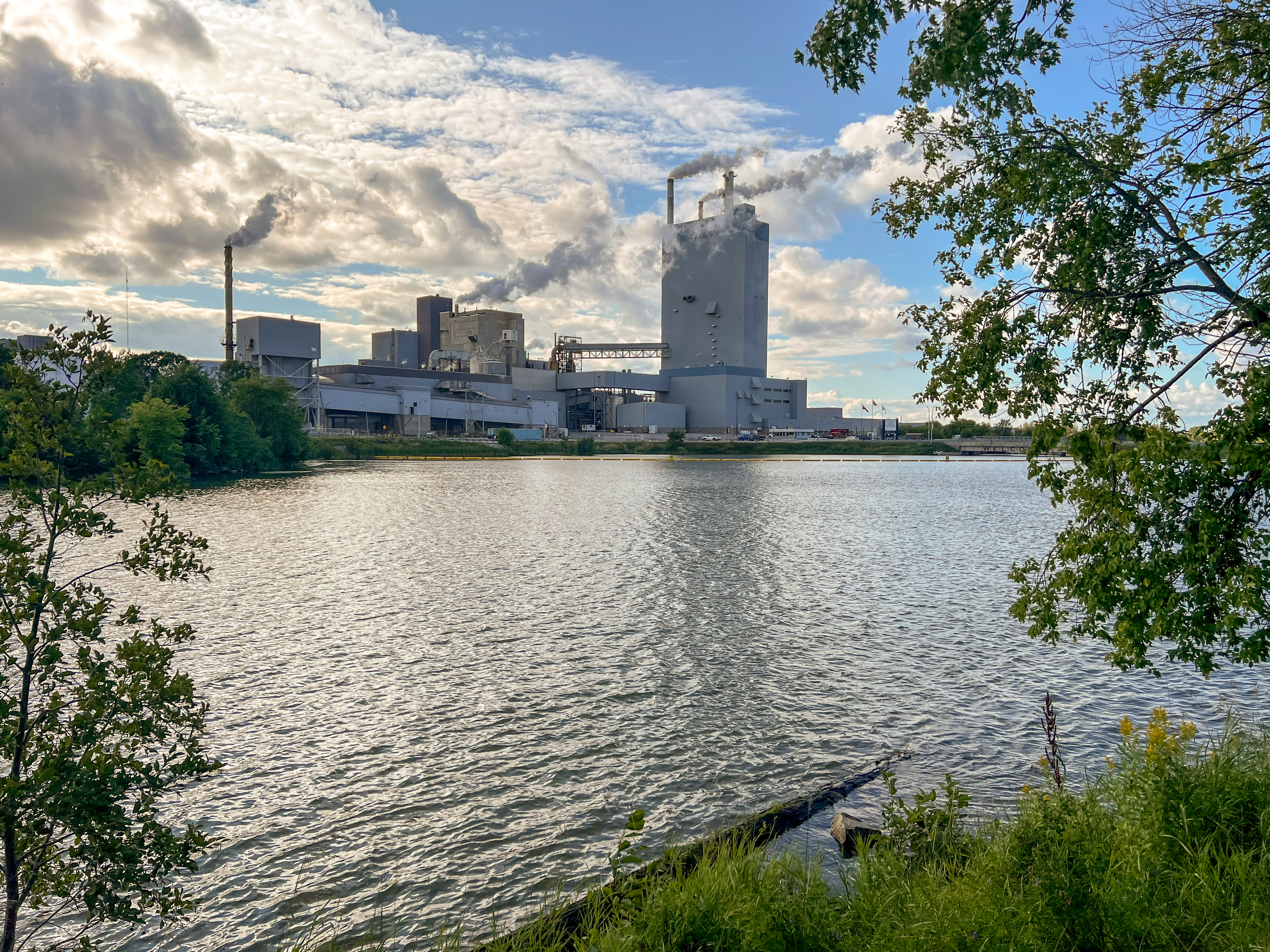 A view of the Dryden, Ontario mill that dumped mercury into the English-Wabigoon River