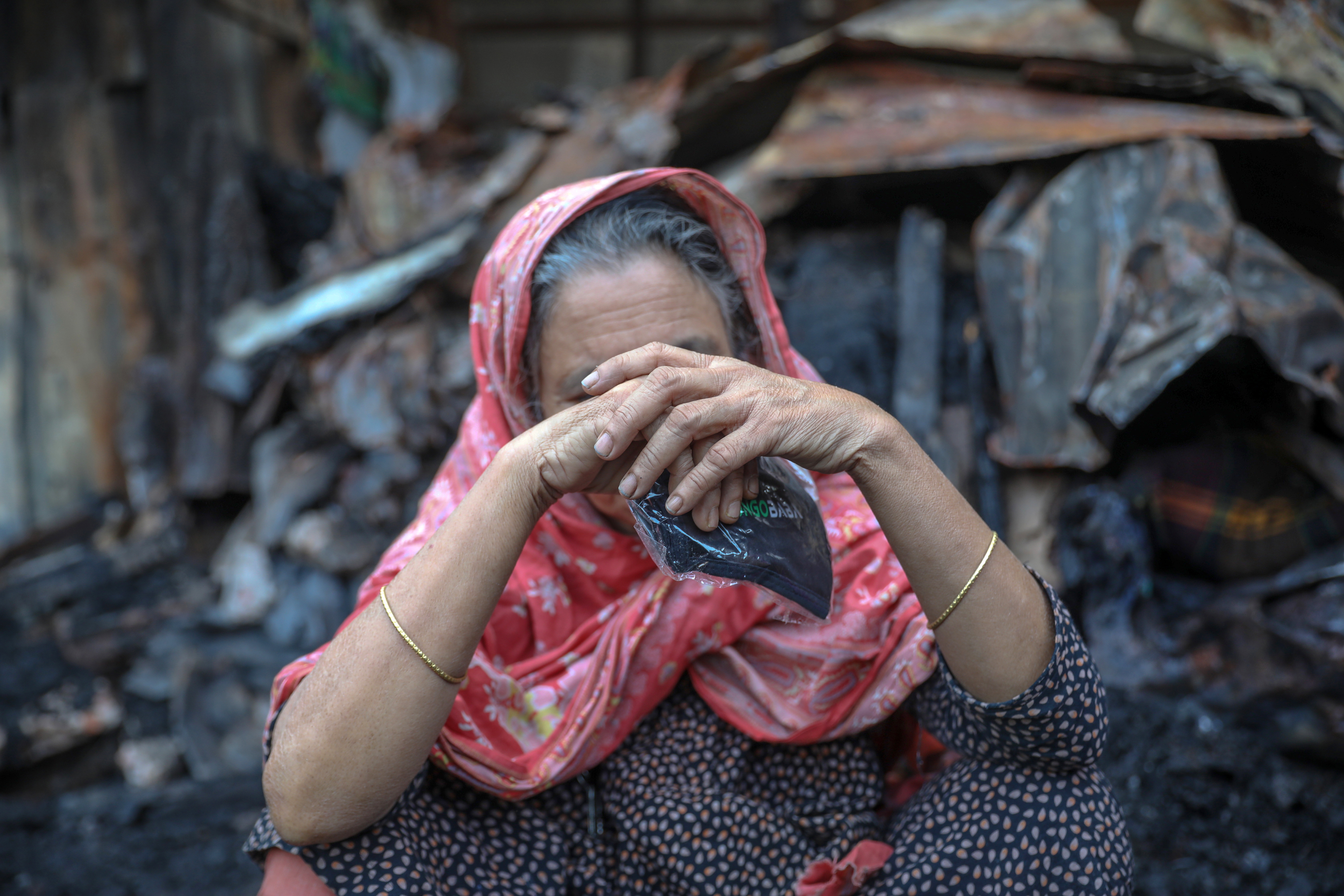 Devastating fire leaves thousands homeless in Dhaka's Korail slum