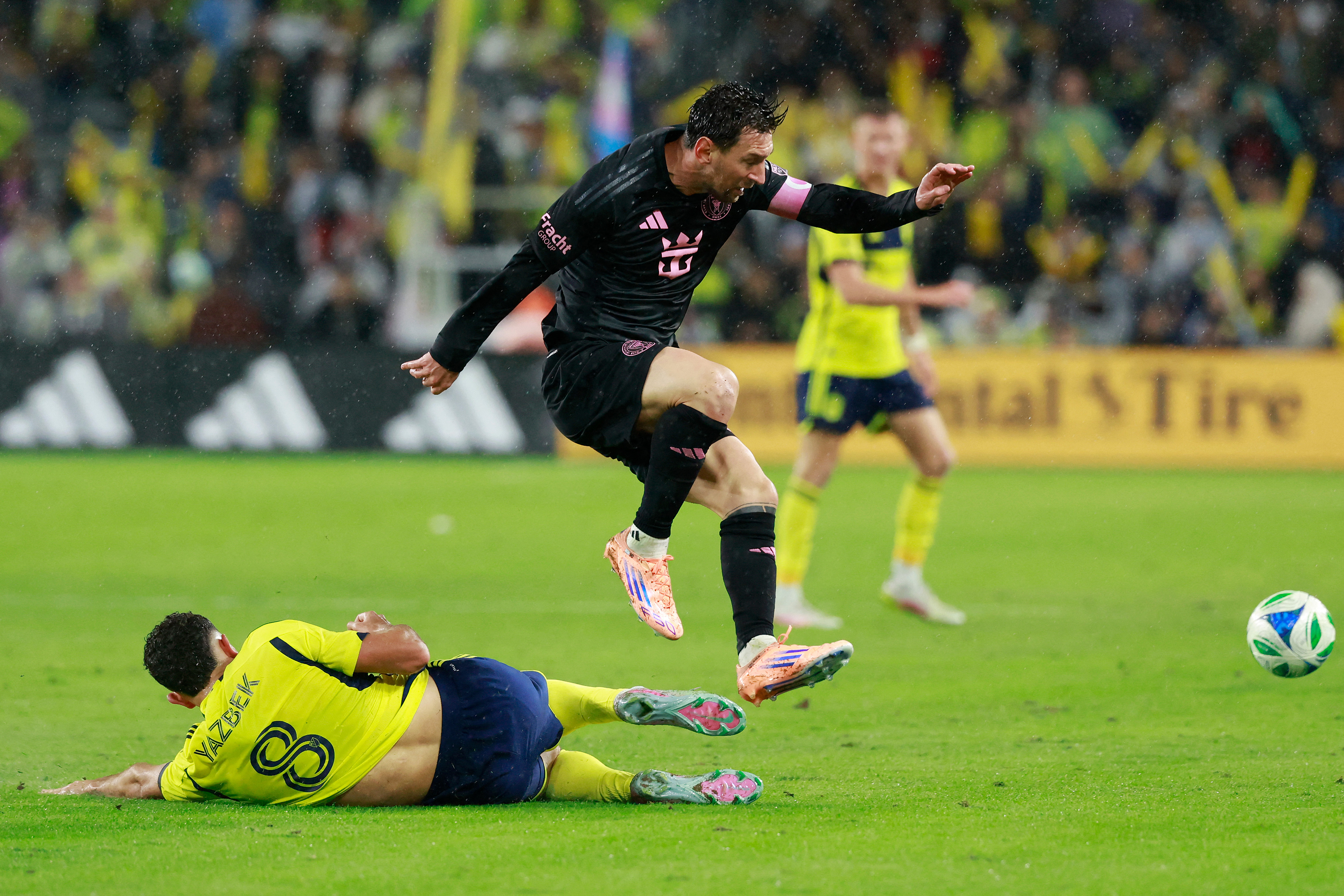 Lionel Messi in action.