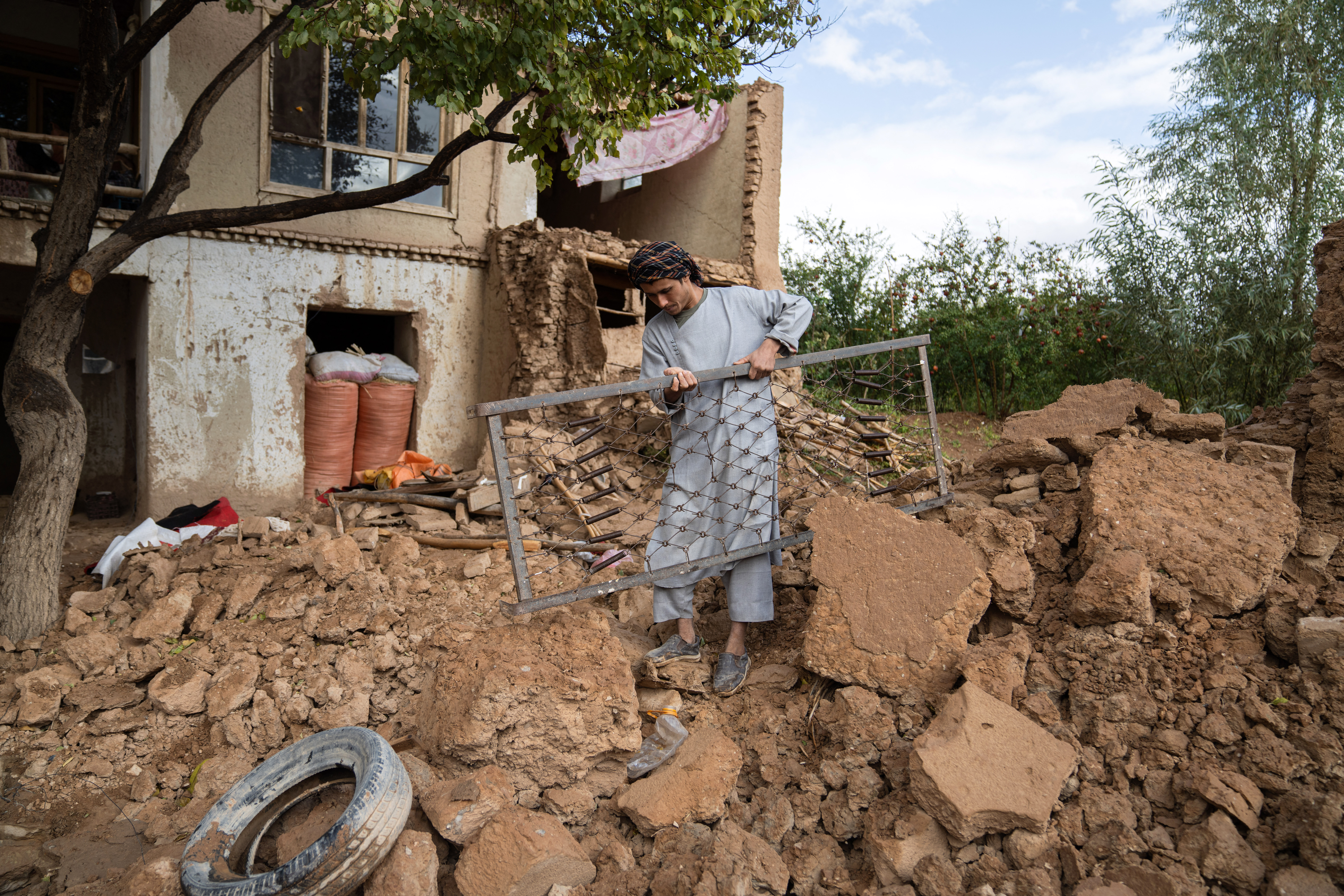 Afghan earthquake survivors face winter cold after deadly quakes