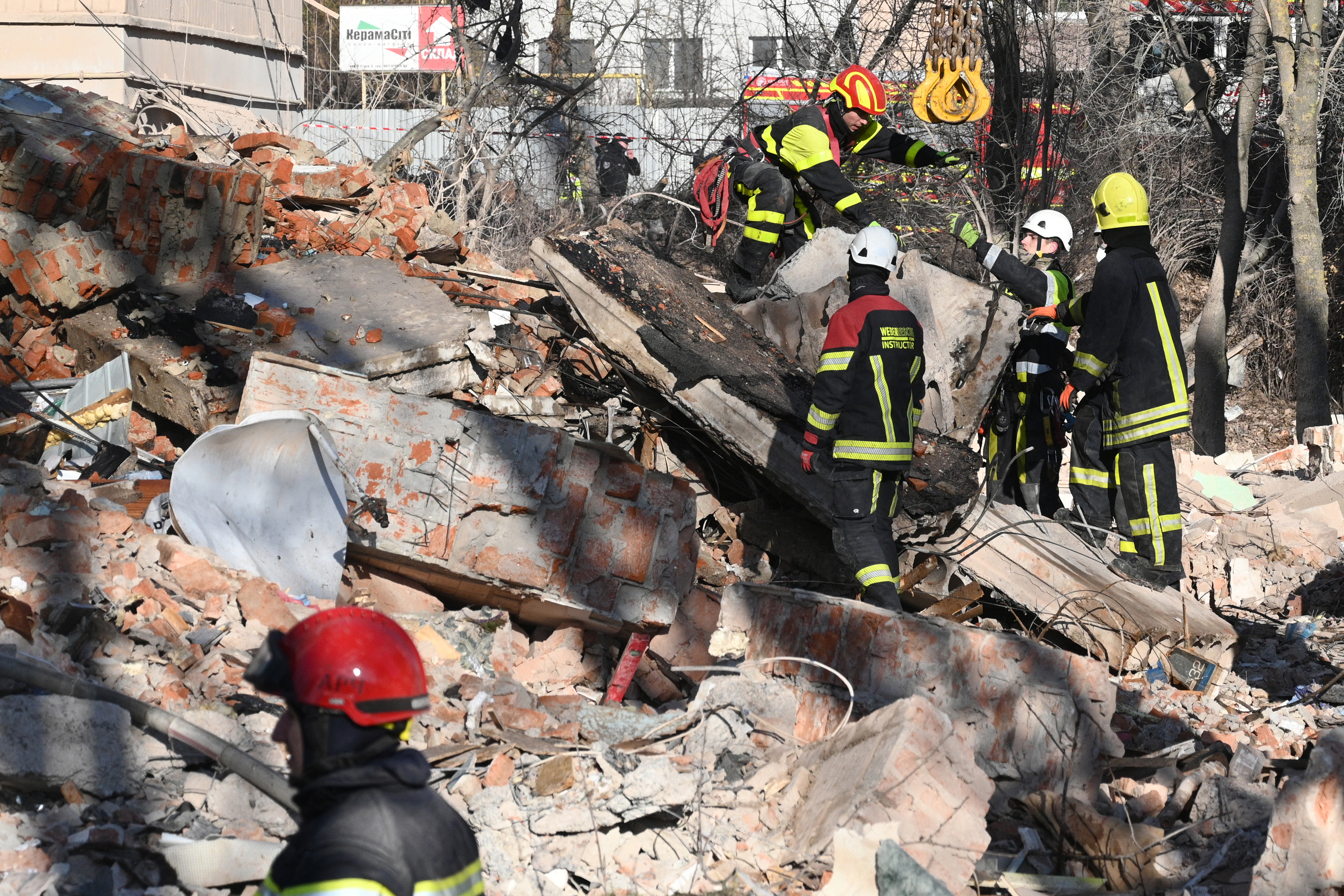 Devastating Russian assault kills 26 in western Ukraine