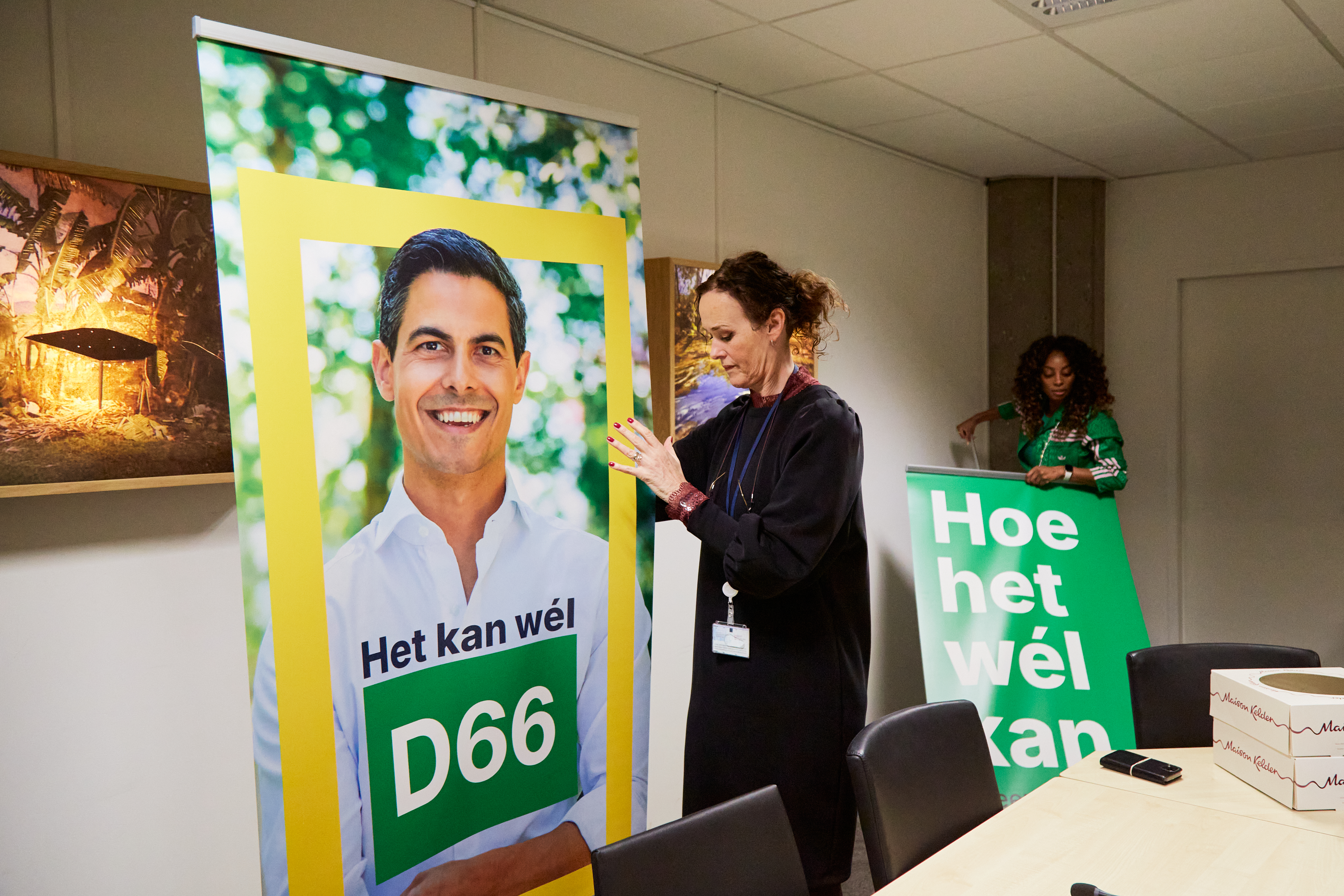 THE HAGUE, NETHERLANDS - OCTOBER 30: A D66 parliamentary staffer prepares a meeting room for the faction meeting with party leader Rob Jetten on October 30, 2025 in The Hague, Netherlands. The Centrist D66 party has made huge gains, almost tripling its seats to 26 and is likely to be able to form the next coalition government, as The Freedom Party's support is waning. The snap election was triggered in June when far-right polemicist Geert Wilders withdrew his Freedom party (PVV) from the ruling rightwing coalition, over a disagreement about immigration policy. (Photo by Pierre Crom/Getty Images)