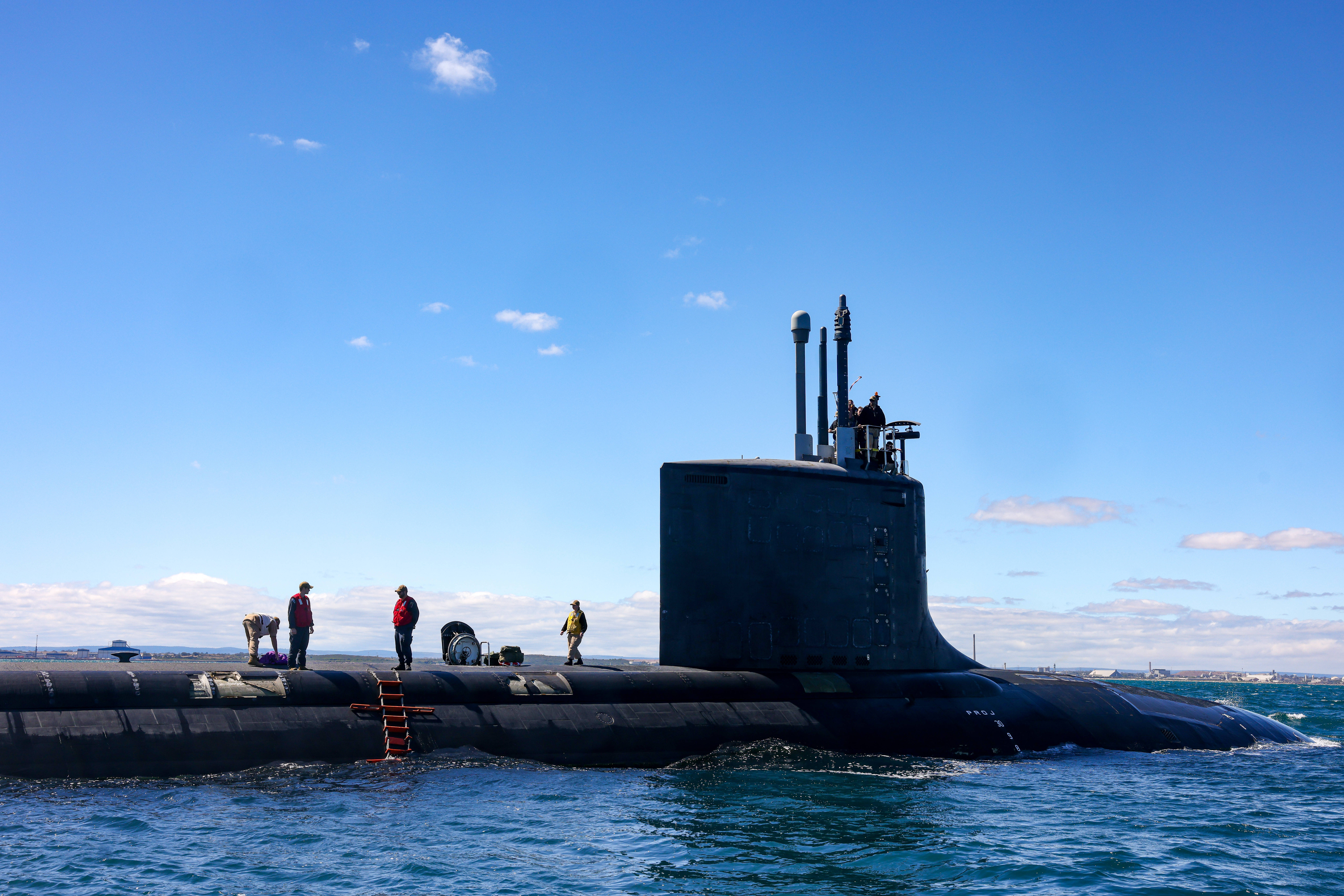 AT SEA, AUSTRALIA - MARCH 16: The USS Minnesota (SSN-783) Virginia-class fast attack submarine sails in the waters off the West Australian coast on March 16, 2025 in at sea, West Australian coast. The submarine was on a port visit. (Photo by Colin Murty-Pool/Getty Images)