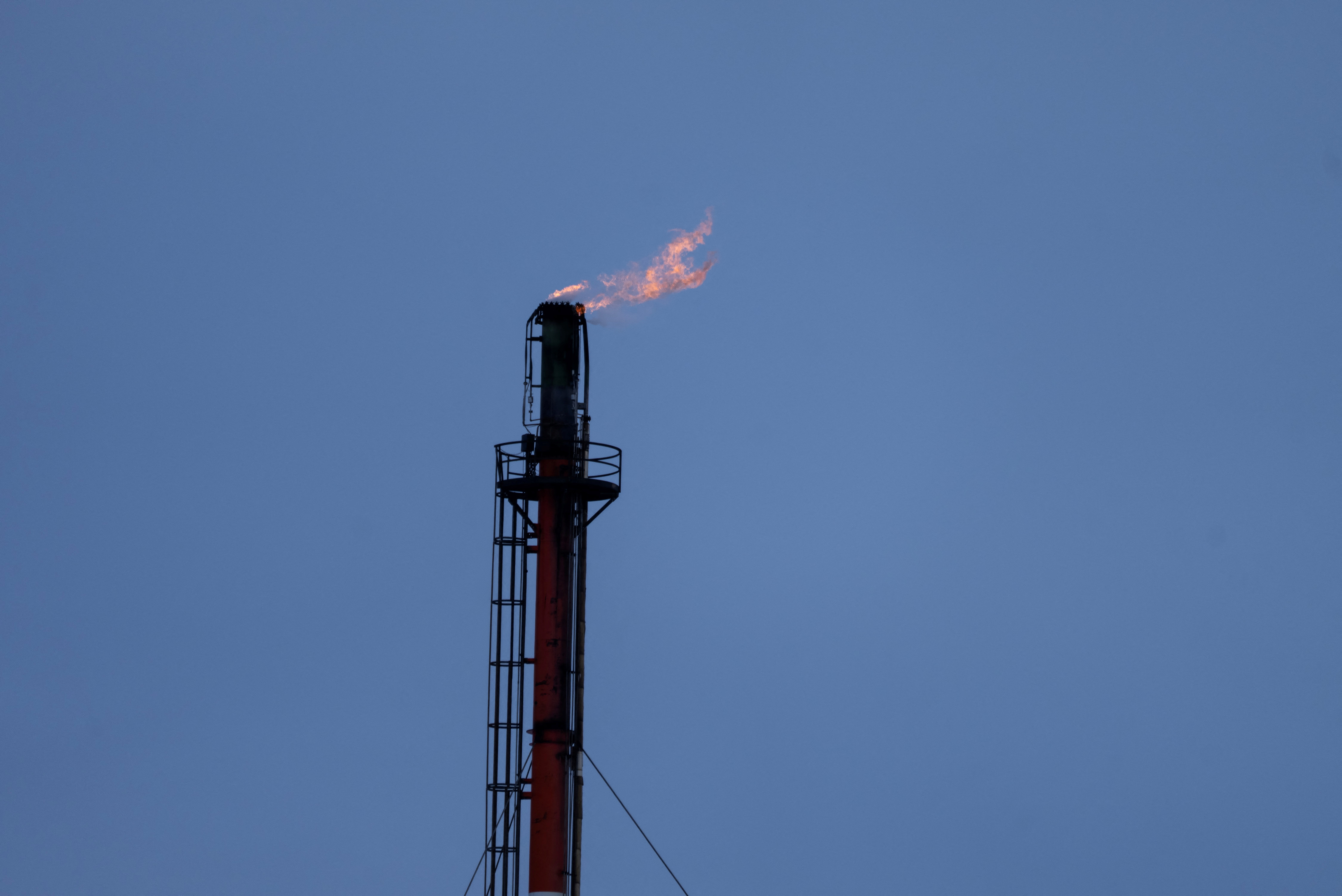 The Canadian government said the new guidelines will reduce carbon dioxide emissions by 304 million tonnes [File: Todd Korol/Reuters]