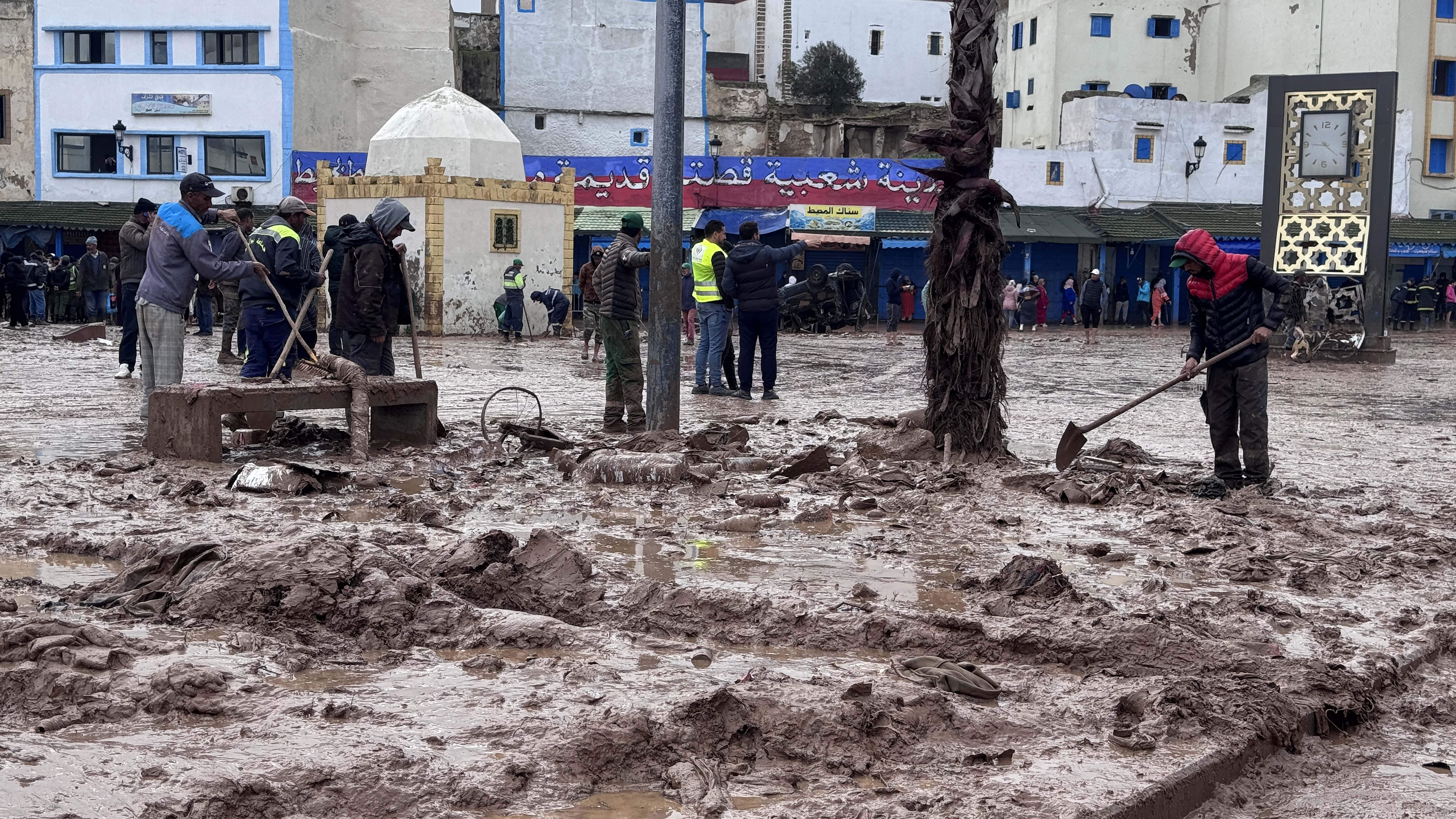 Flash flood kills dozens in Morocco town
