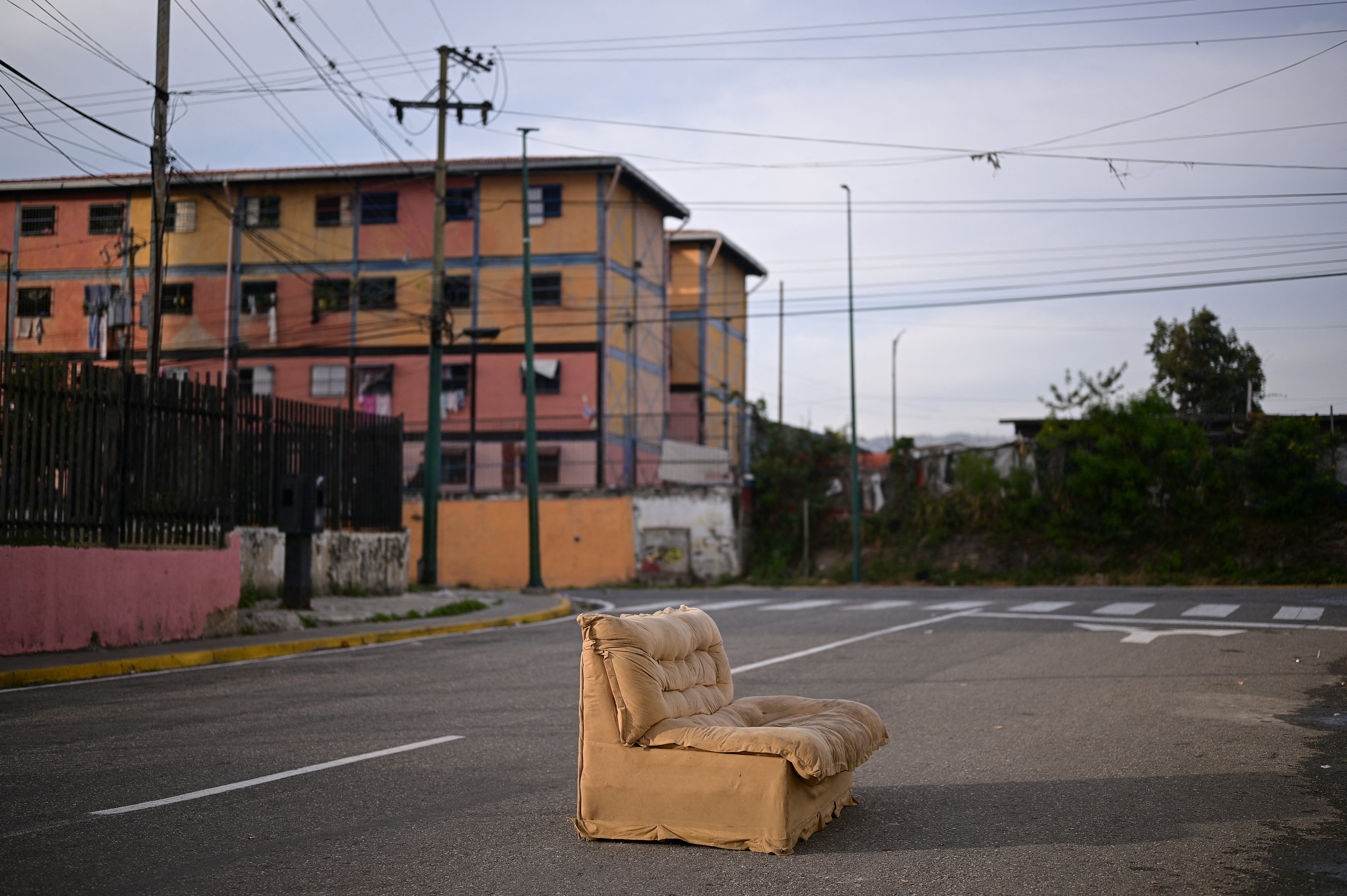 U.S. announces airstrikes, capturing Maduro and wife in Venezuela