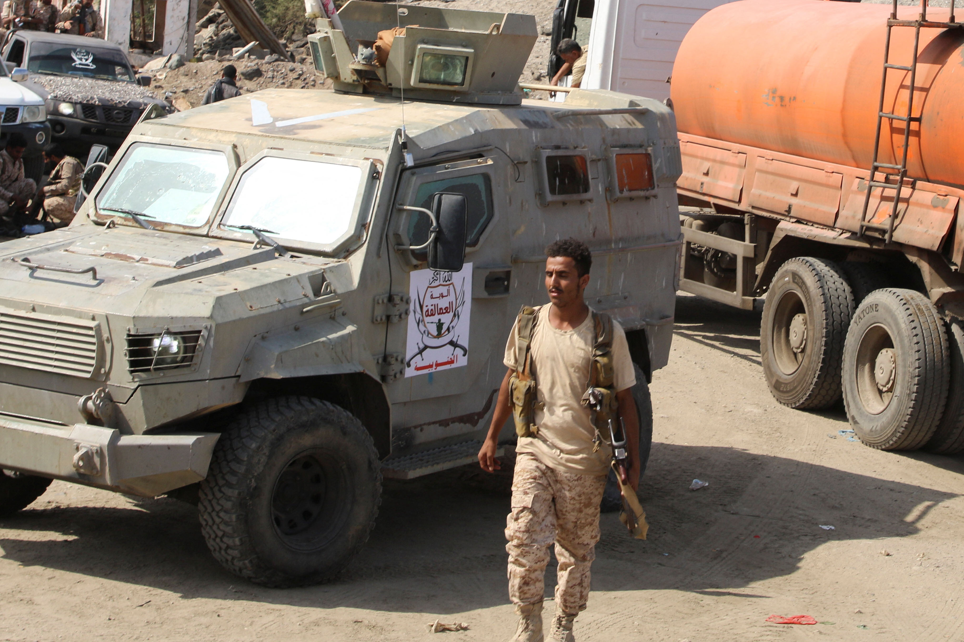 A soldier walks outside a military barracks in Aden, Yemen January 8, 2026. [Fawaz Salman/Reuters]