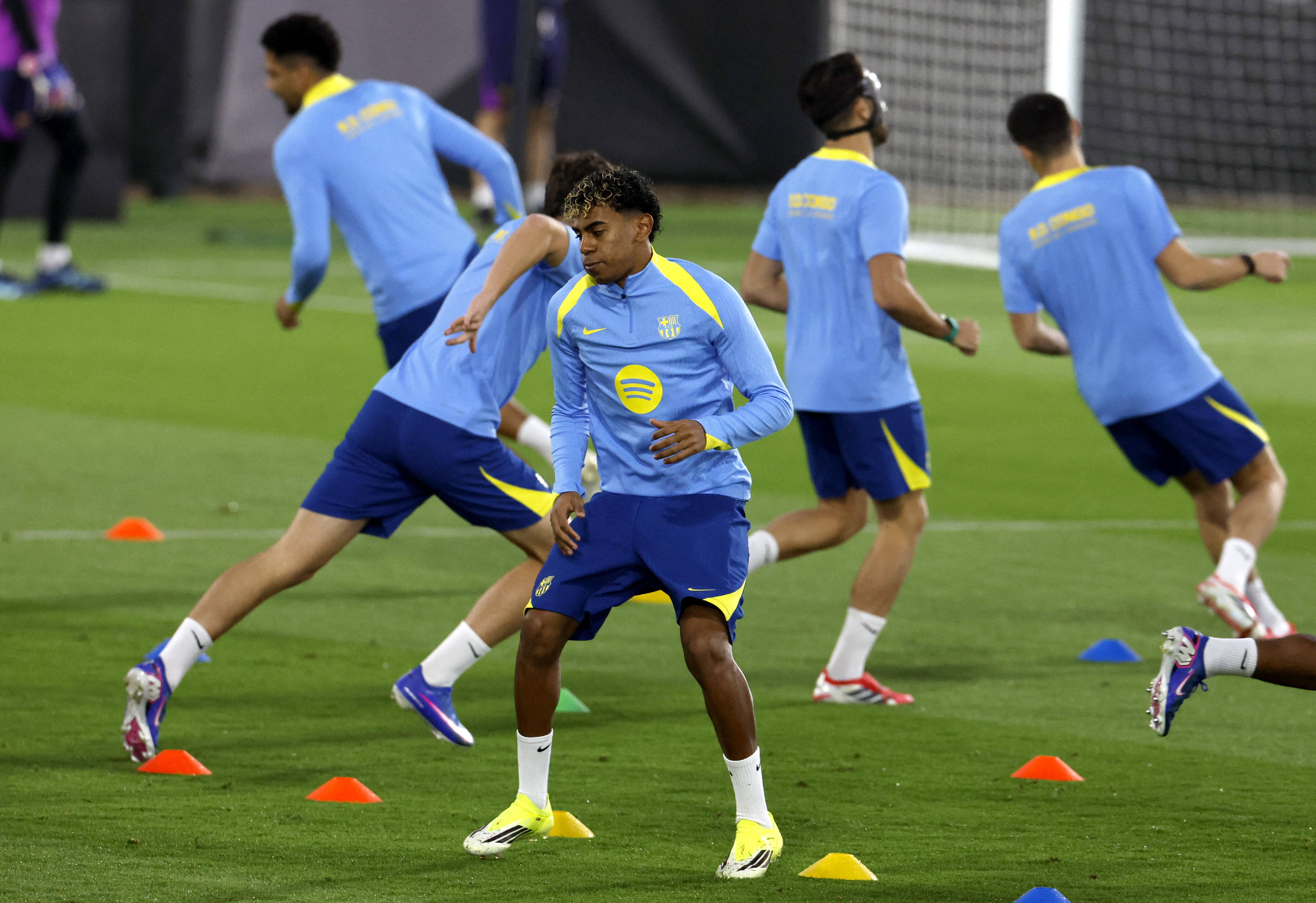 Barcelona's Lamine Yamal during training