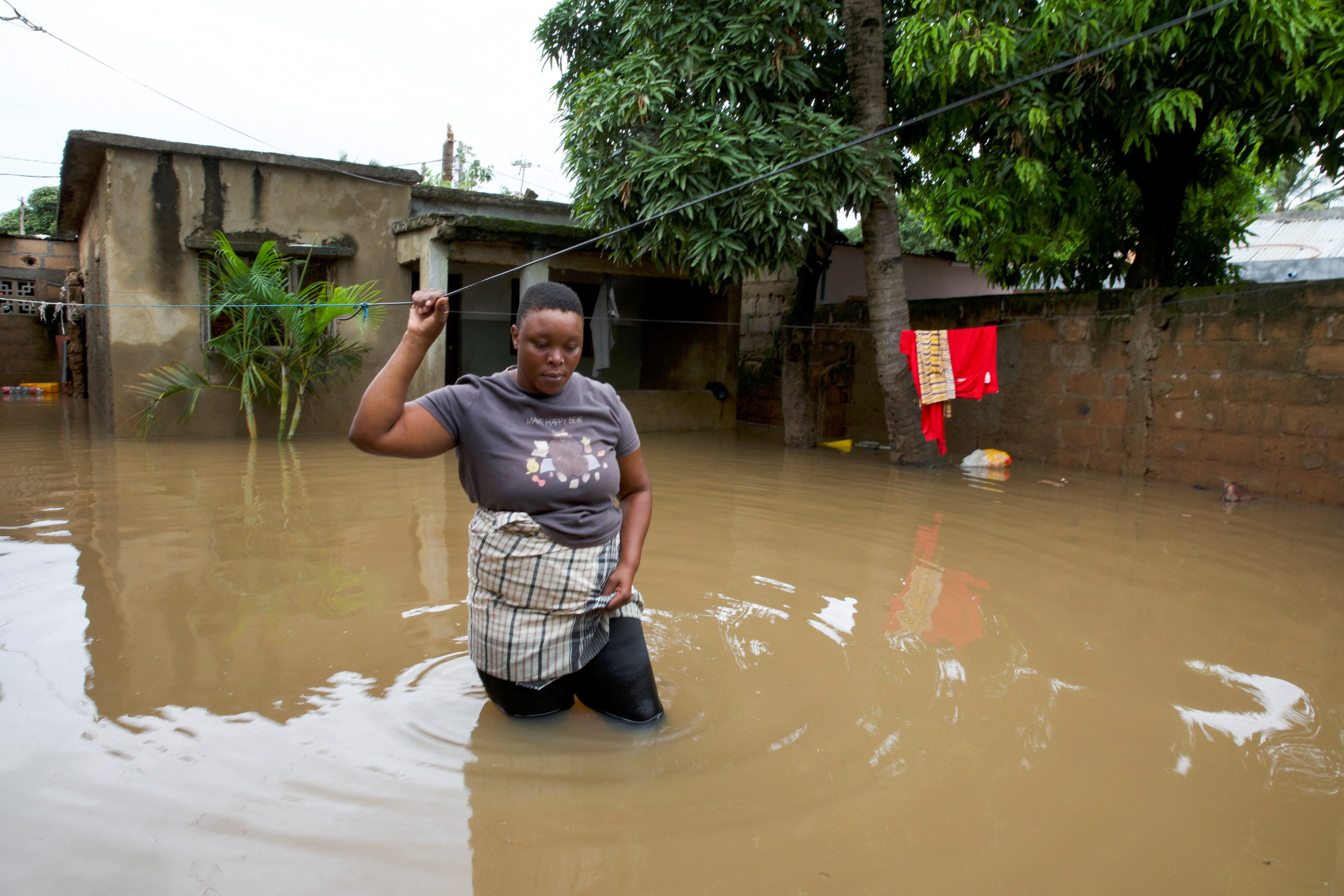 Torrential rains displace thousands in Mozambique as floods wreak havoc