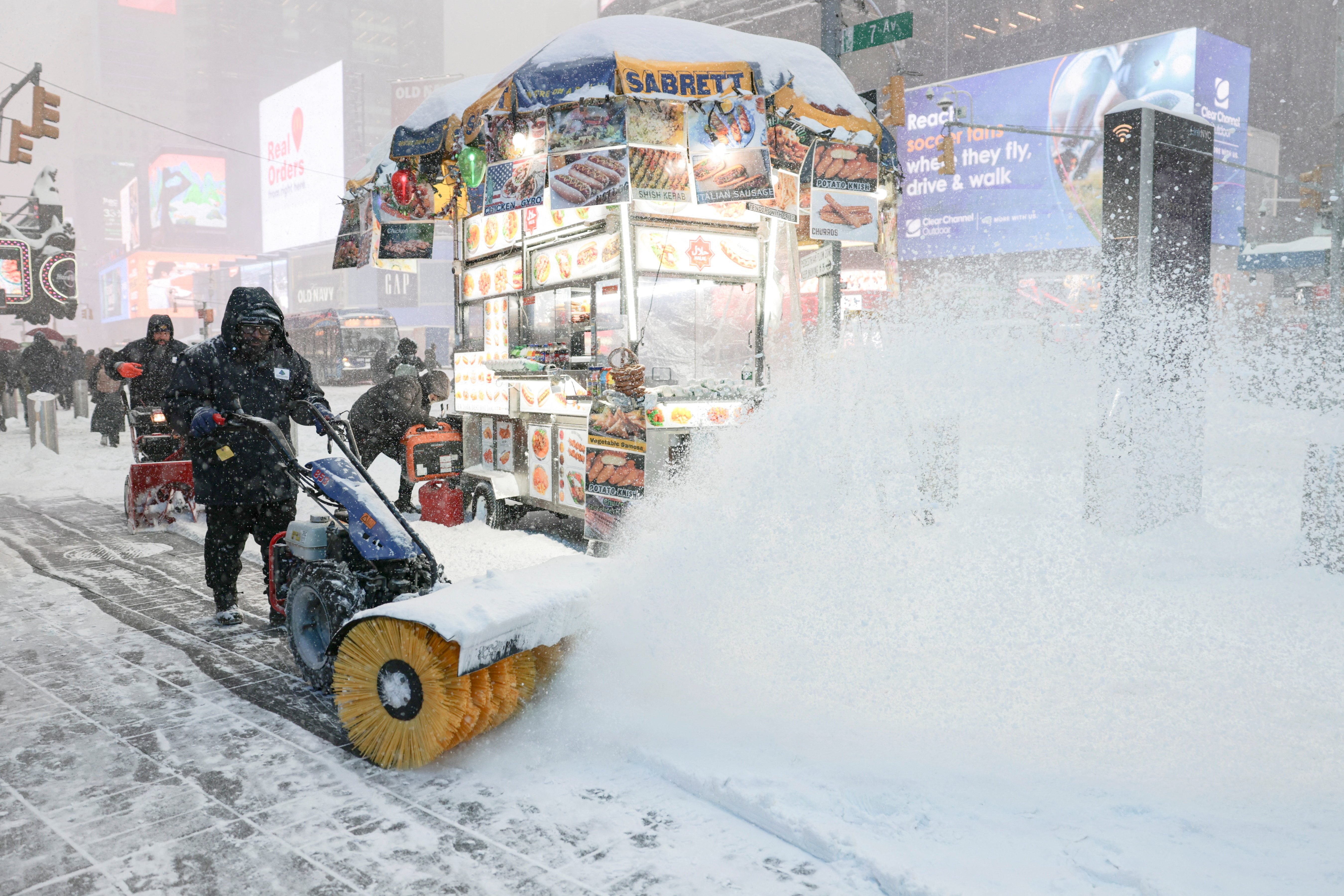 Historic winter storm kills at least 10 across US