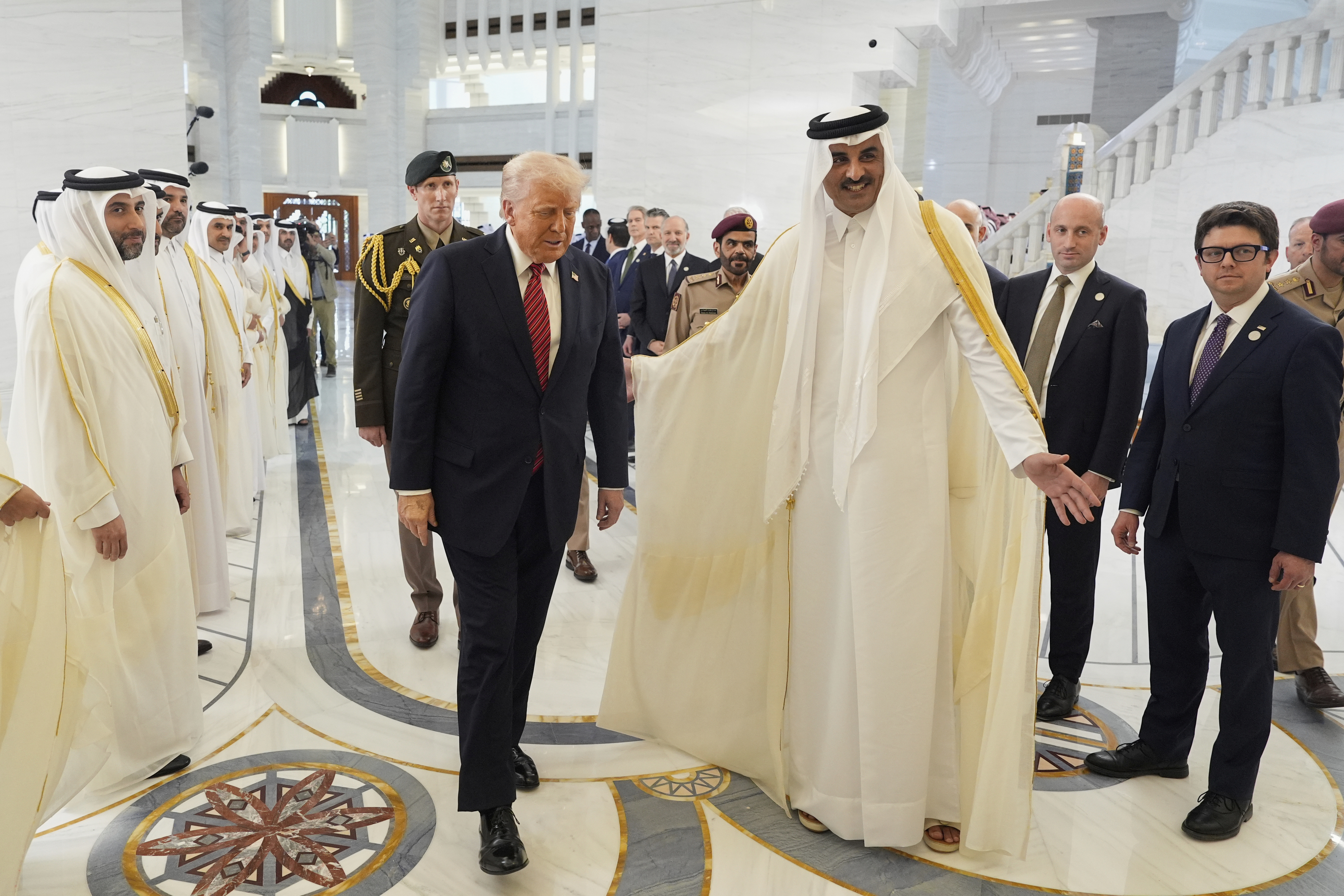 Trump and Emir Sheikh Tamim bin Hamad Al Thani