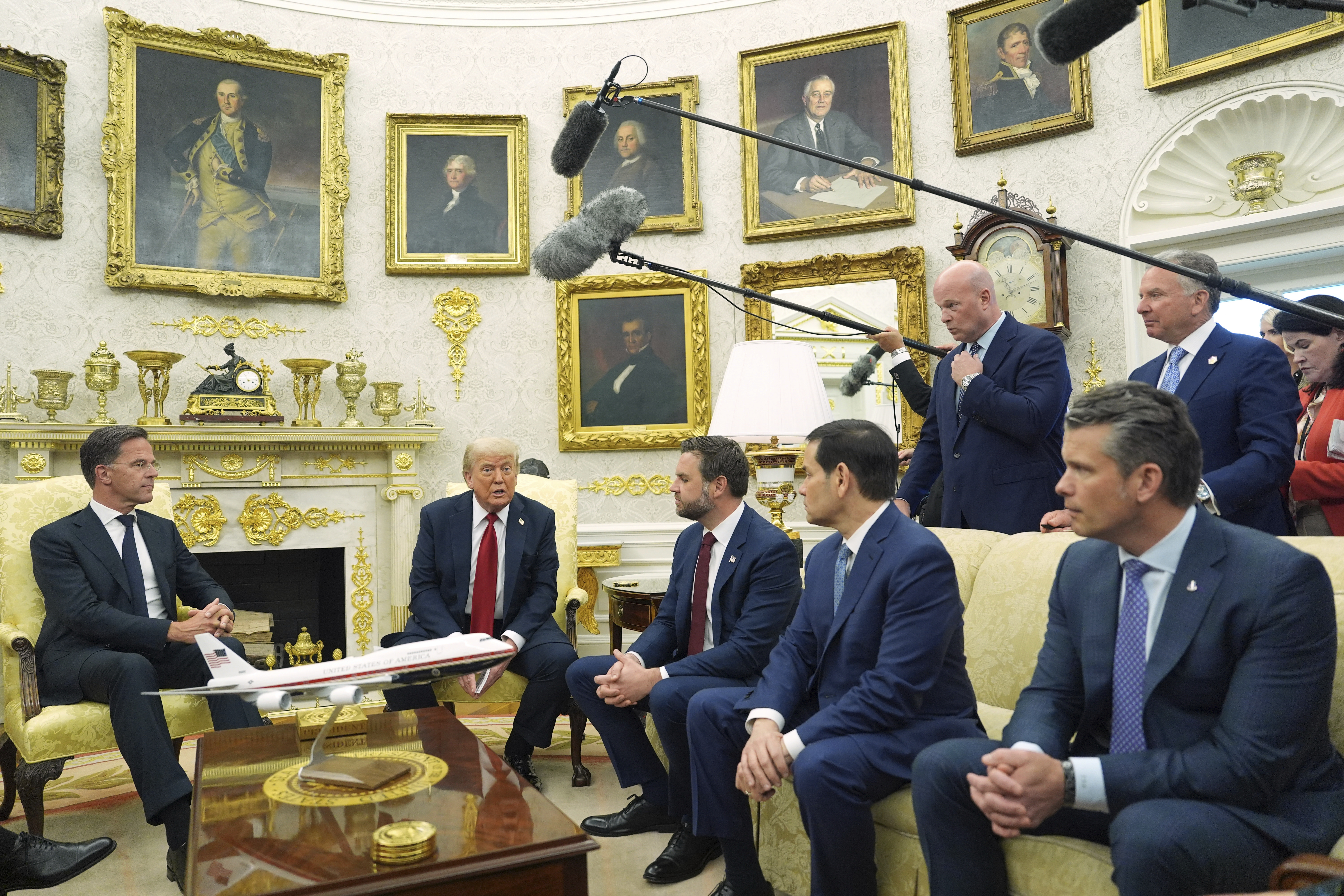 Trump hosts Mark Rutte in the White House