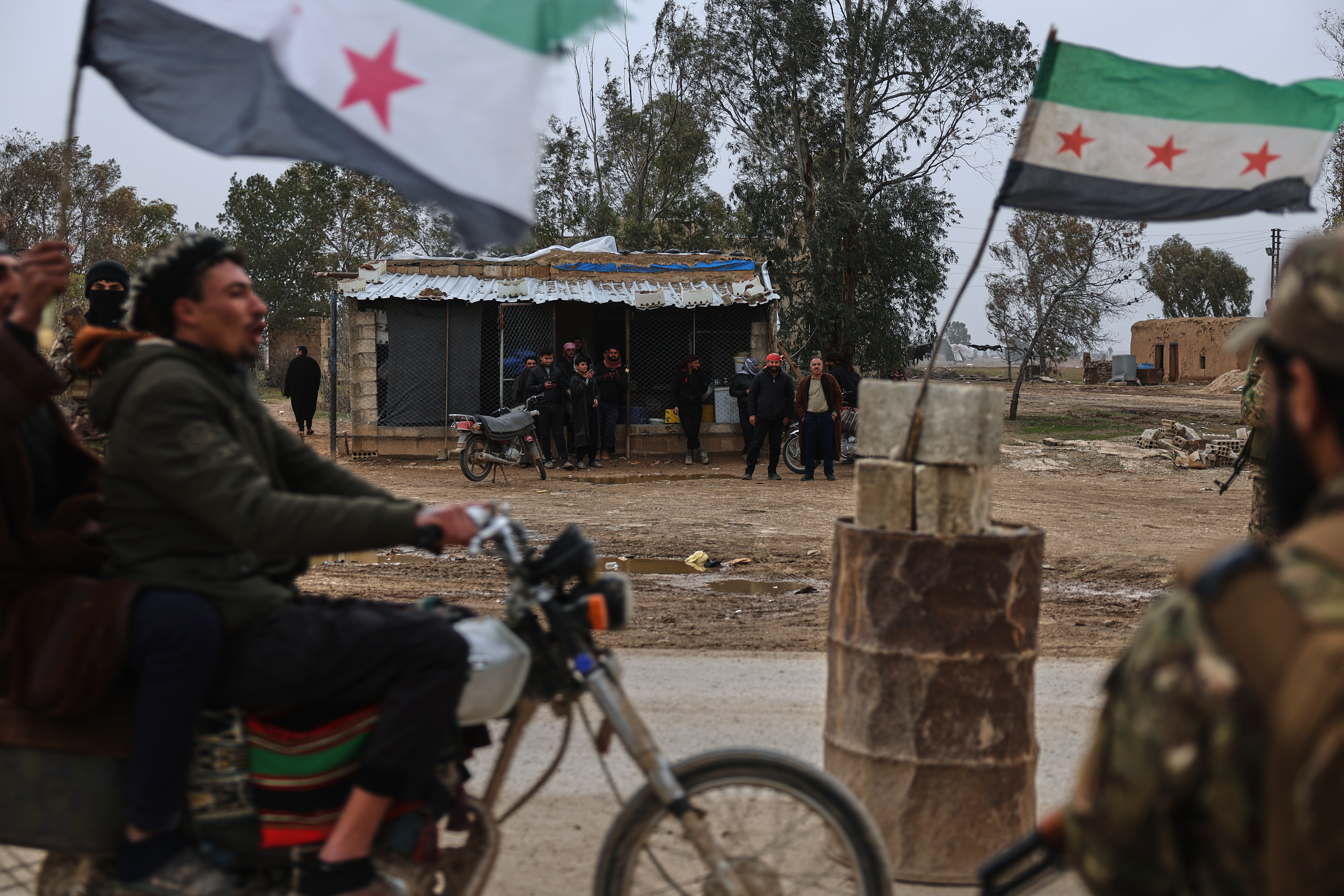 Syrian army enters Hasakeh under new US-backed ceasefire deal