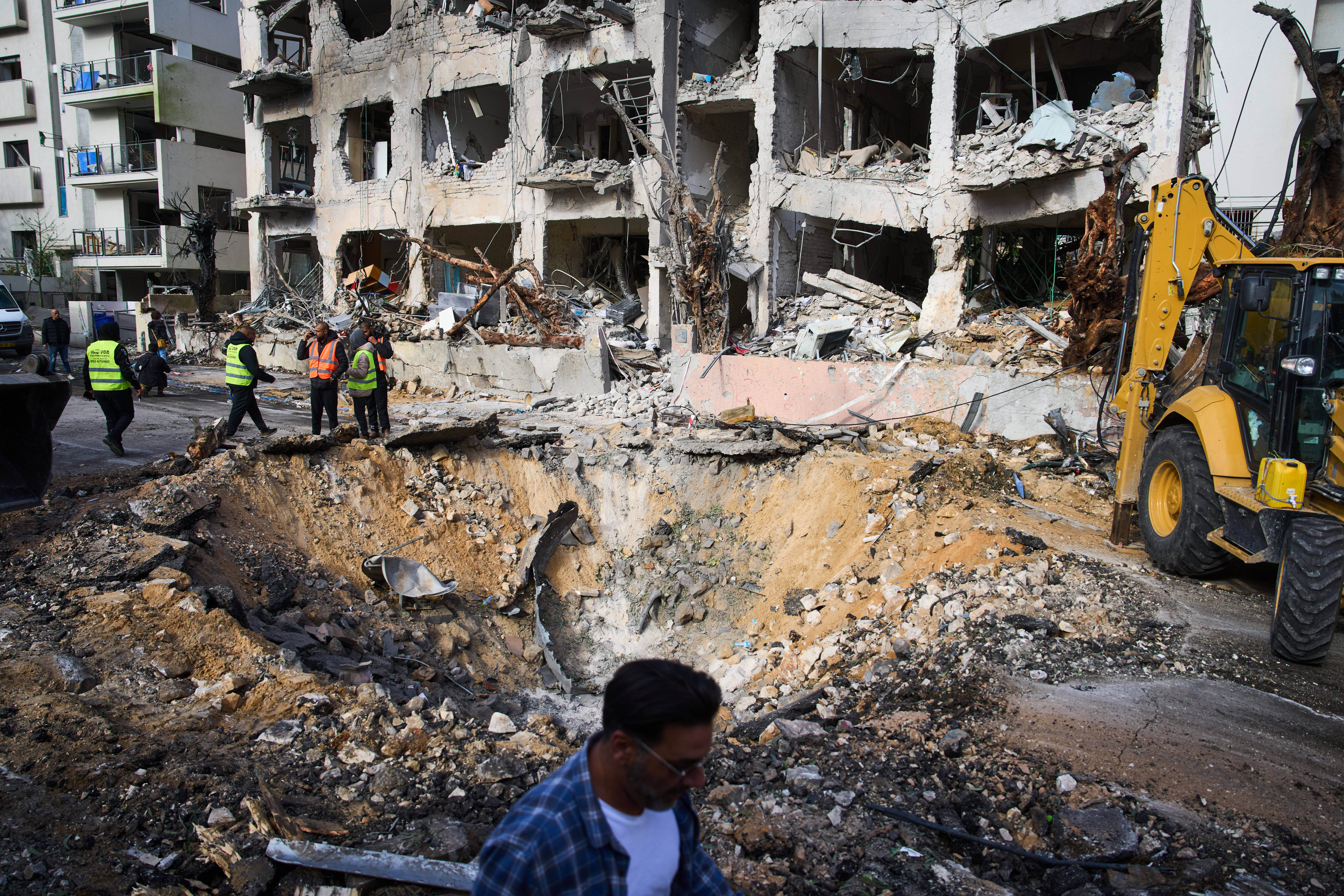 Iranian missile on Beit Shemesh leaves nine dead in Israel