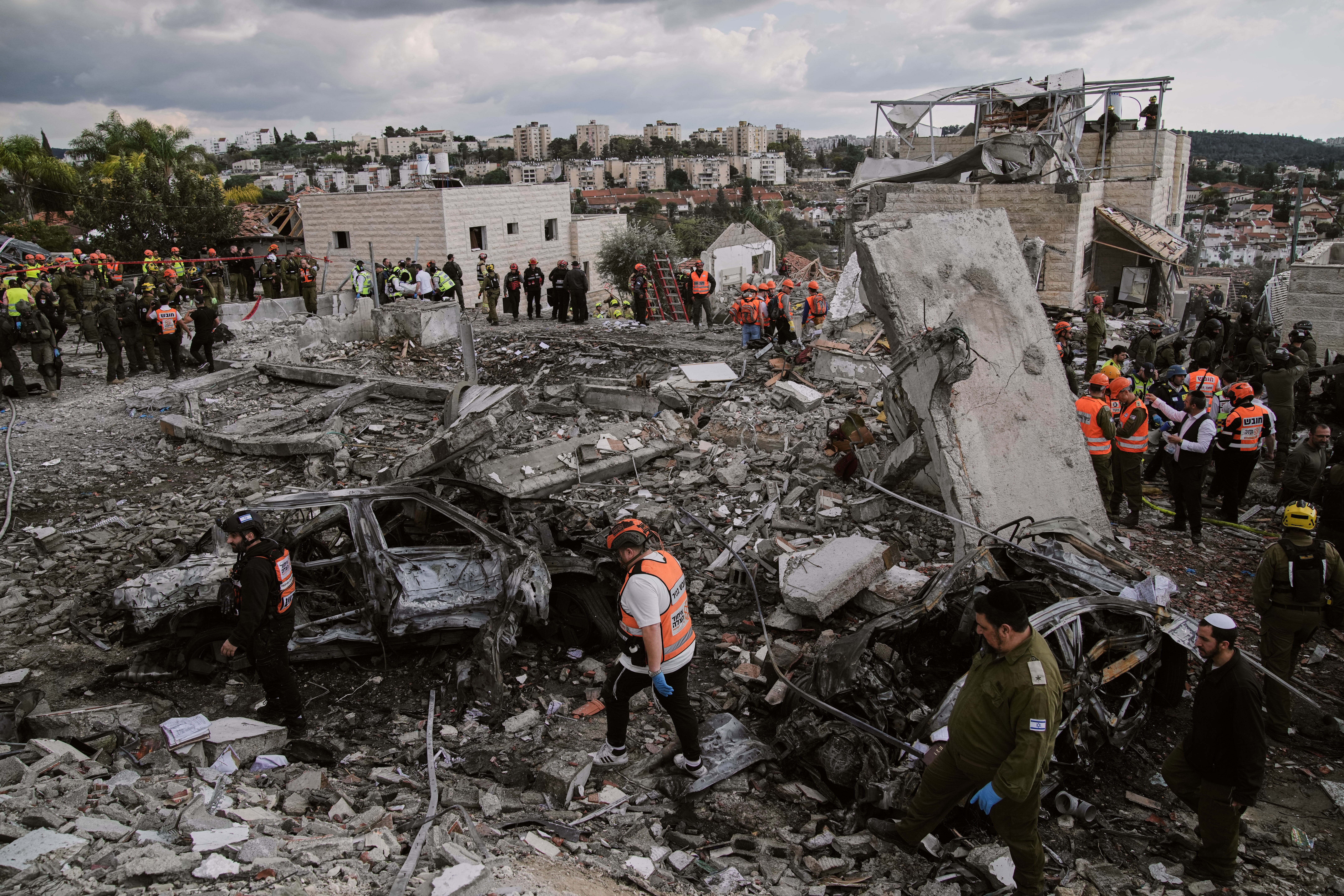 Iranian missile on Beit Shemesh leaves nine dead in Israel