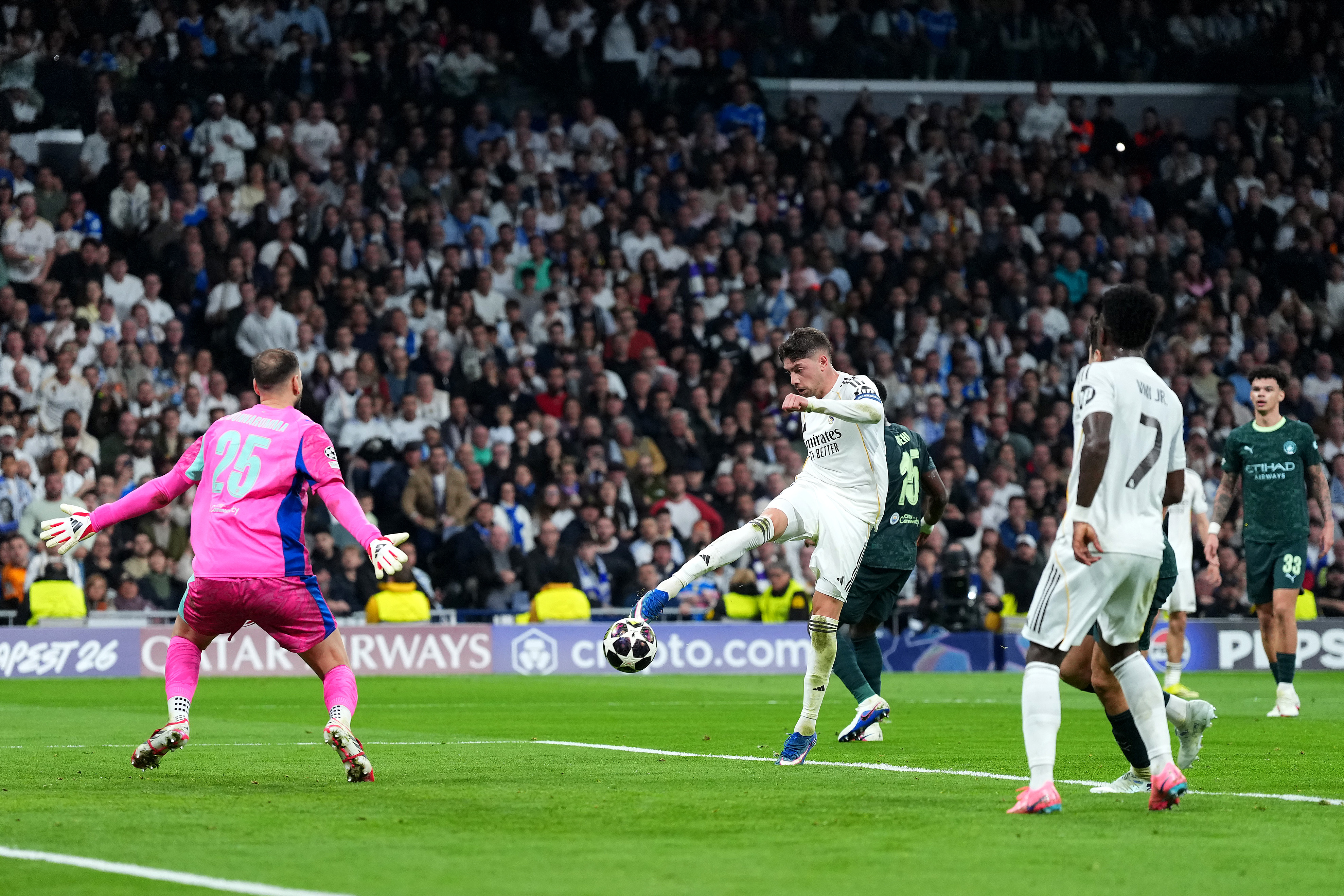 MADRID, SPAIN - MARCH 11: Federico Valverde of Real Madrid scores his team's third goal past Gianluigi Donnarumma of Manchester City during the UEFA Champions League 2025/26 Round of 16 First Leg match between Real Madrid CF and Manchester City FC at Estadio Santiago Bernabeu on March 11, 2026 in Madrid, Spain. (Photo by Angel Martinez/Getty Images)