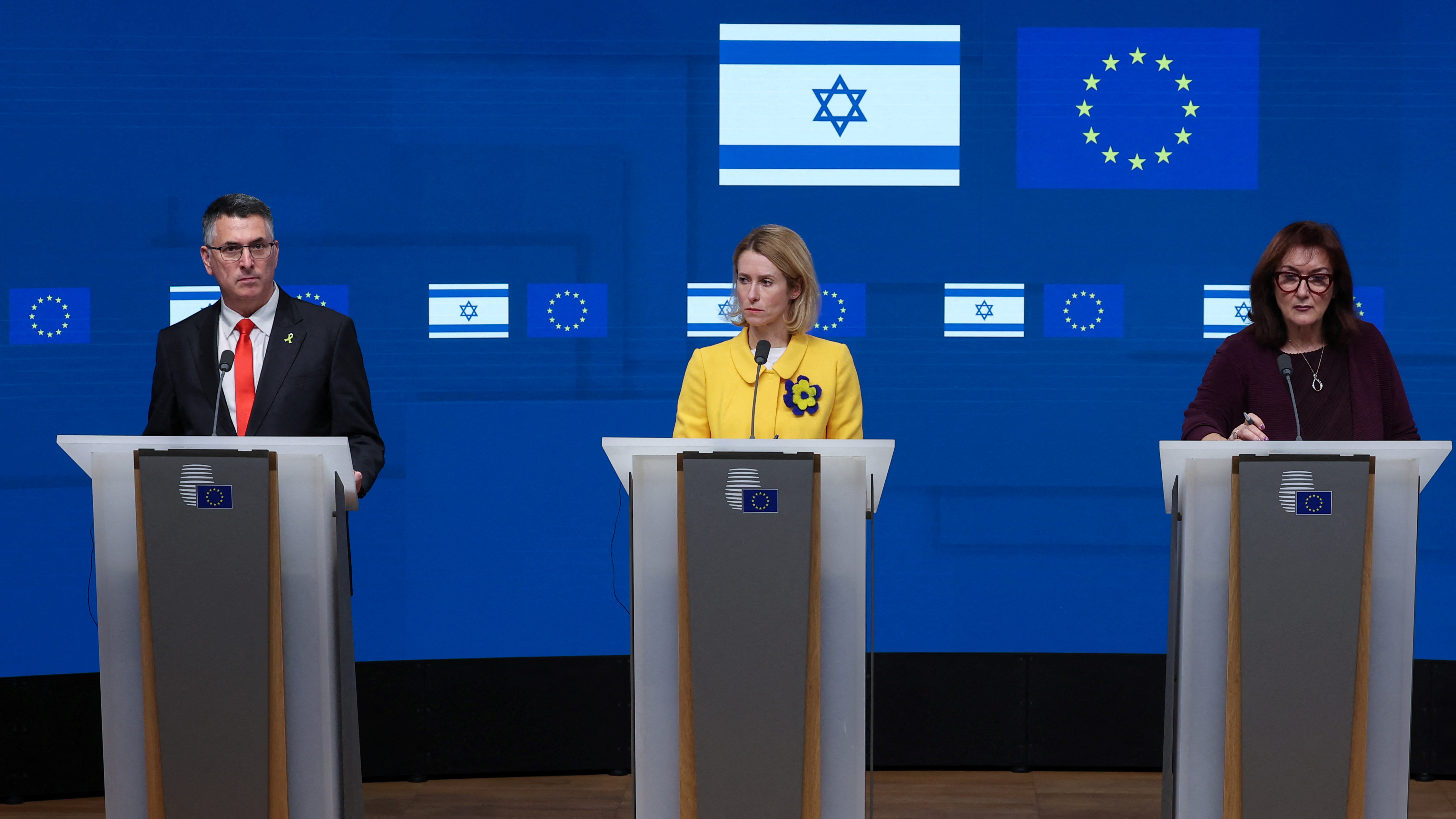 Israeli Foreign Minister Gideon Sa'ar, High Representative for Foreign Affairs and Security Policy and Vice-President of the European Commission Kaja Kallas and EU commissioner for the Mediterranean Dubravka Suica hold a press conference on the day of an EU-Israel Association Council with European Union foreign ministers in Brussels, Belgium, February 24, 2025. REUTERS/Yves Herman 