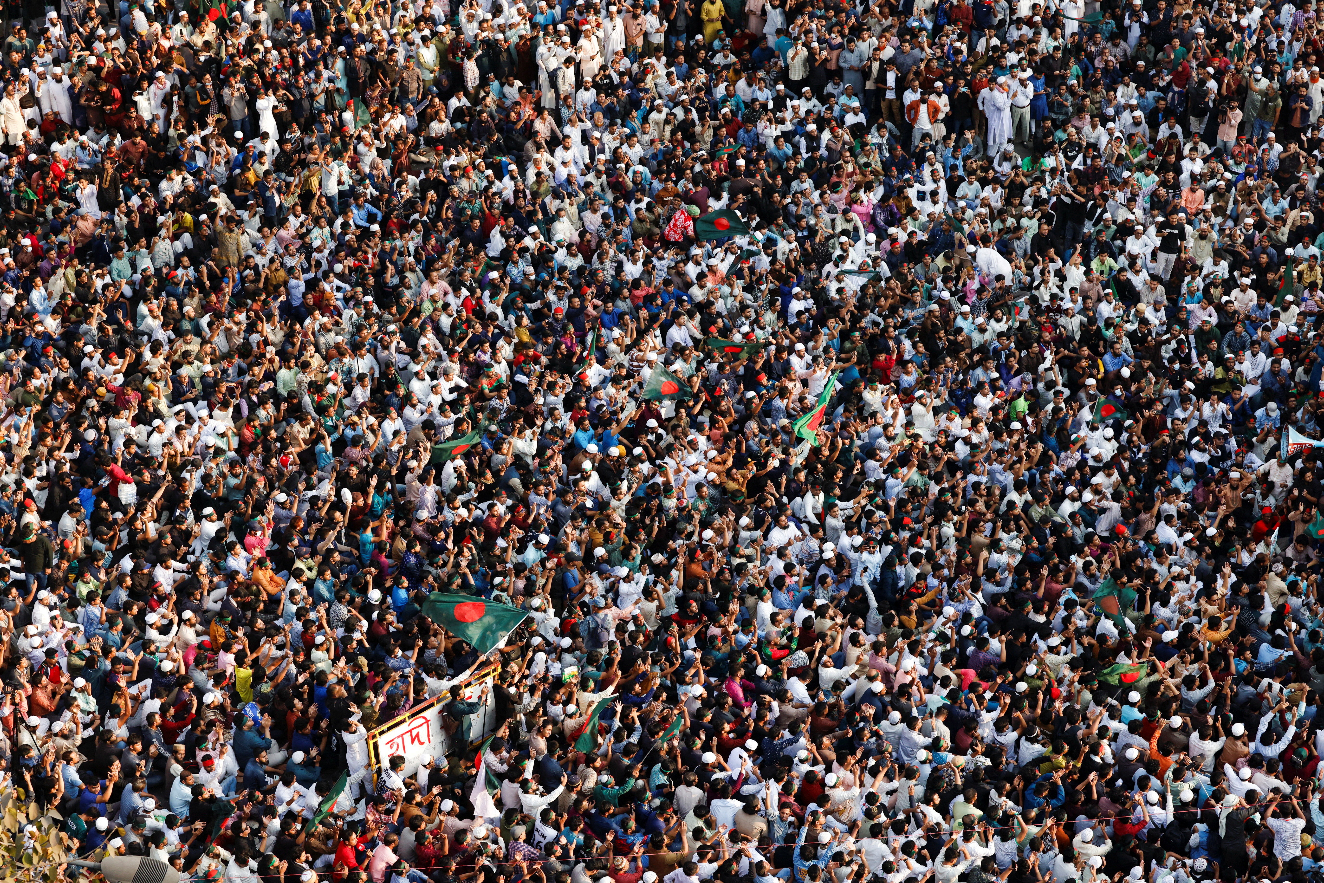 Supporters block the Shahbagh Square as they protest, demanding justice for the death of Sharif Osman Hadi, a student leader who had been undergoing treatment in Singapore after being shot in the head, in Dhaka, Bangladesh December 19, 2025. REUTERS/Mohammad Ponir Hossain TPX IMAGES OF THE DAY