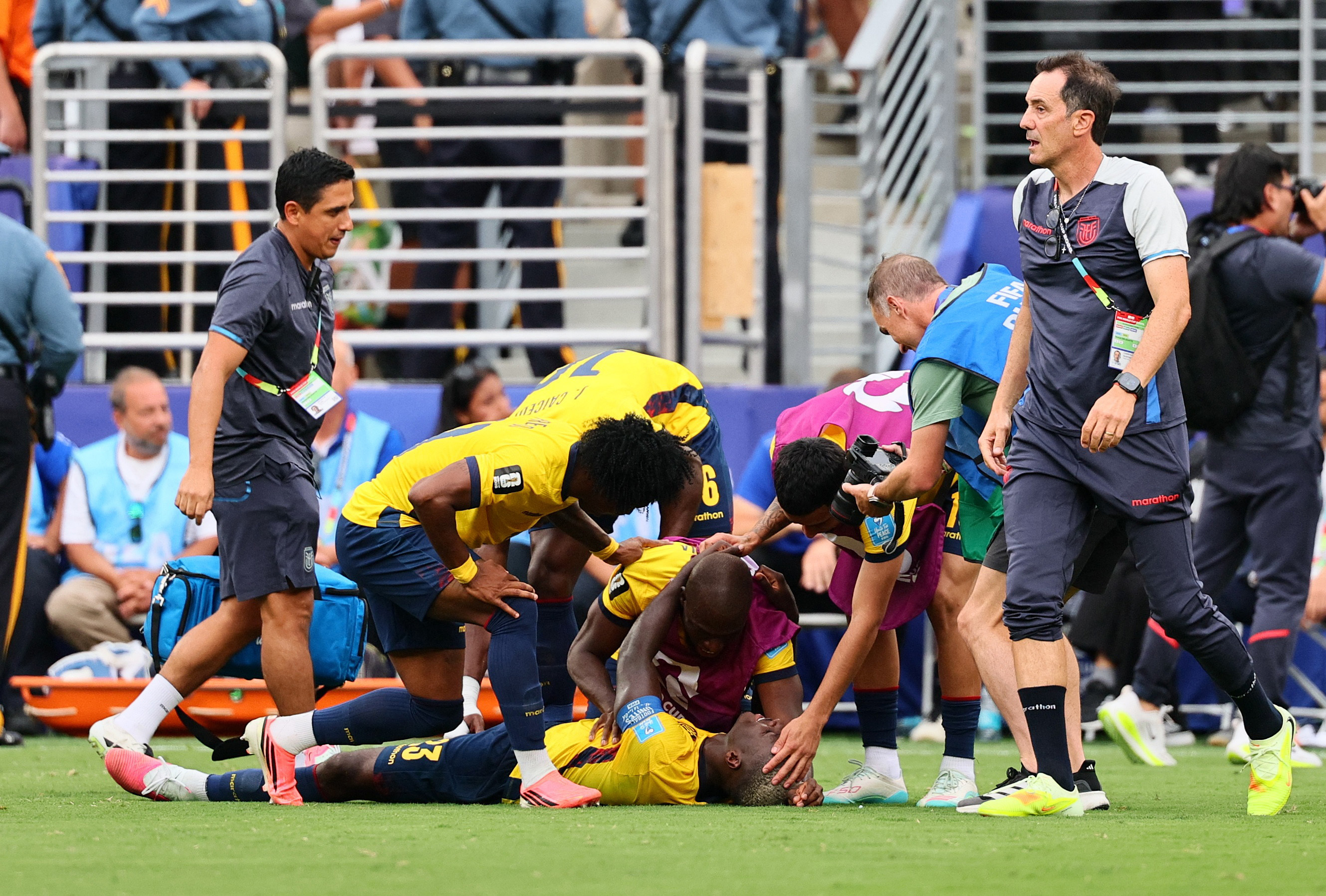 Soccer Football - FIFA World Cup 2026 - Group E - Ecuador v Germany - New York/New Jersey Stadium, East Rutherford, New Jersey, U.S. - June 25, 2026 Ecuador players celebrate after the match IMAGN IMAGES via Reuters/Caean Couto