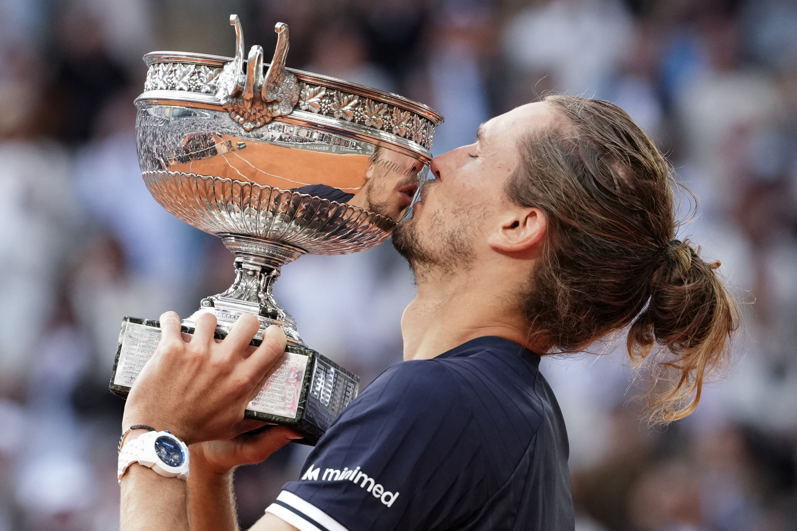 Alexander Zverev reacts.