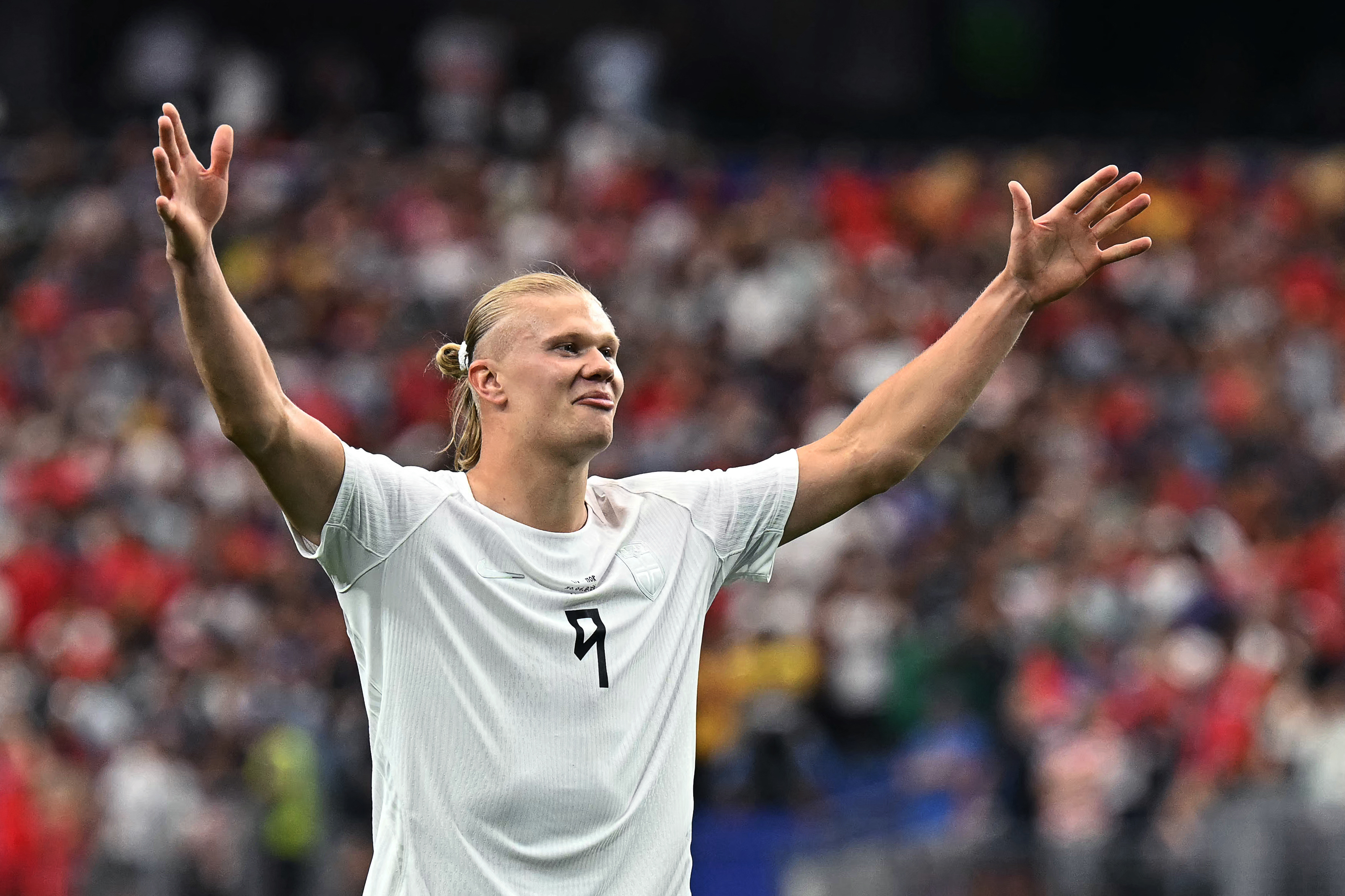 Norway's forward #09 Erling Braut Haaland celebrates after scoring his team's second goal during the 2026 World Cup round of 32 football match between Ivory Coast and Norway at the Dallas Stadium in Arlington on June 30, 2026. (Photo by Paul ELLIS / AFP)