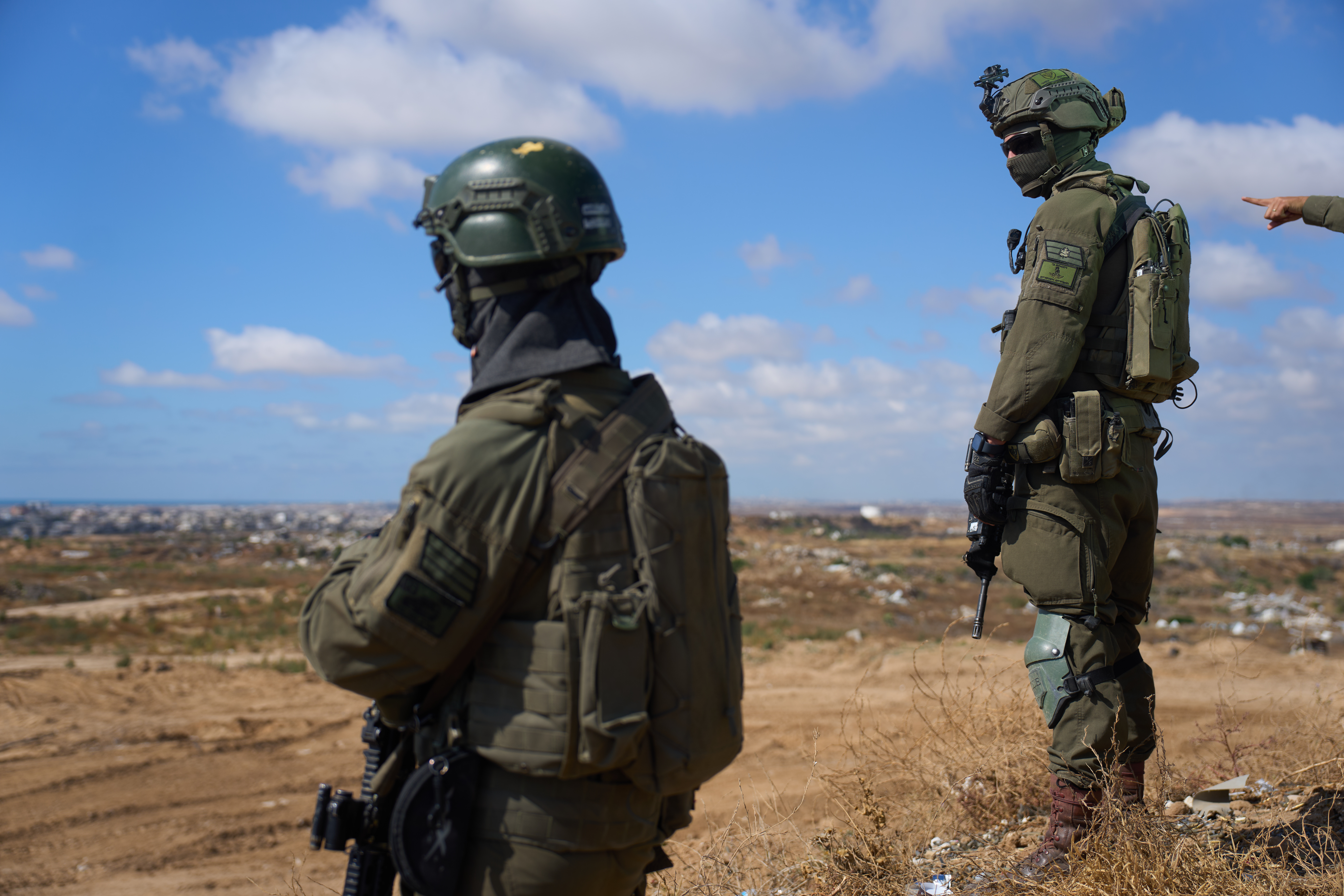 Israeli soldiers occupy a military position overlooking the so-called Yellow Line in the central Gaza Strip, Tuesday, May 26, 2026. (AP Photo/Ariel Schalit)