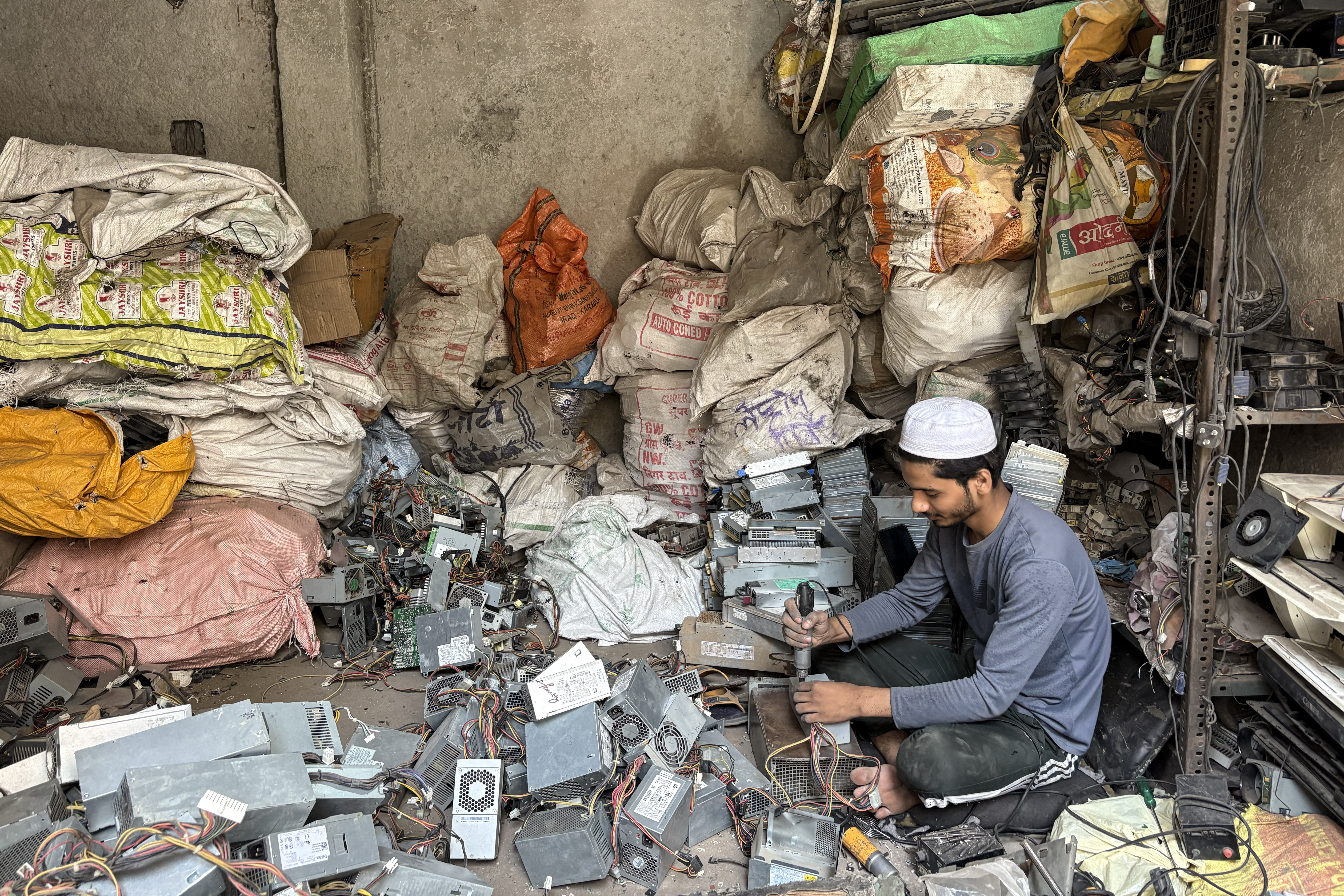 India’s E-Waste Boom: The Invisible Workers Behind the Green Economy