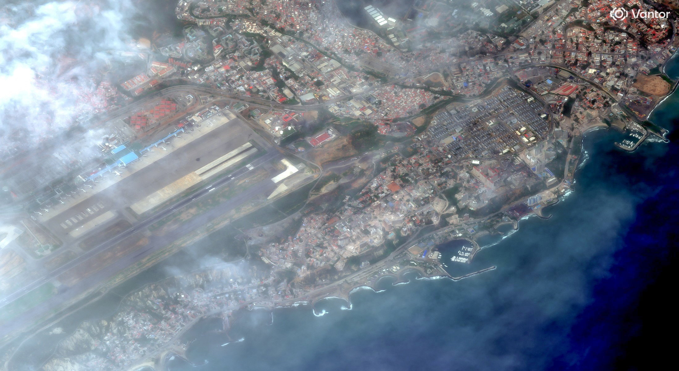 Satellite images show Venezuela’s La Guaira before and after twin earthquakes