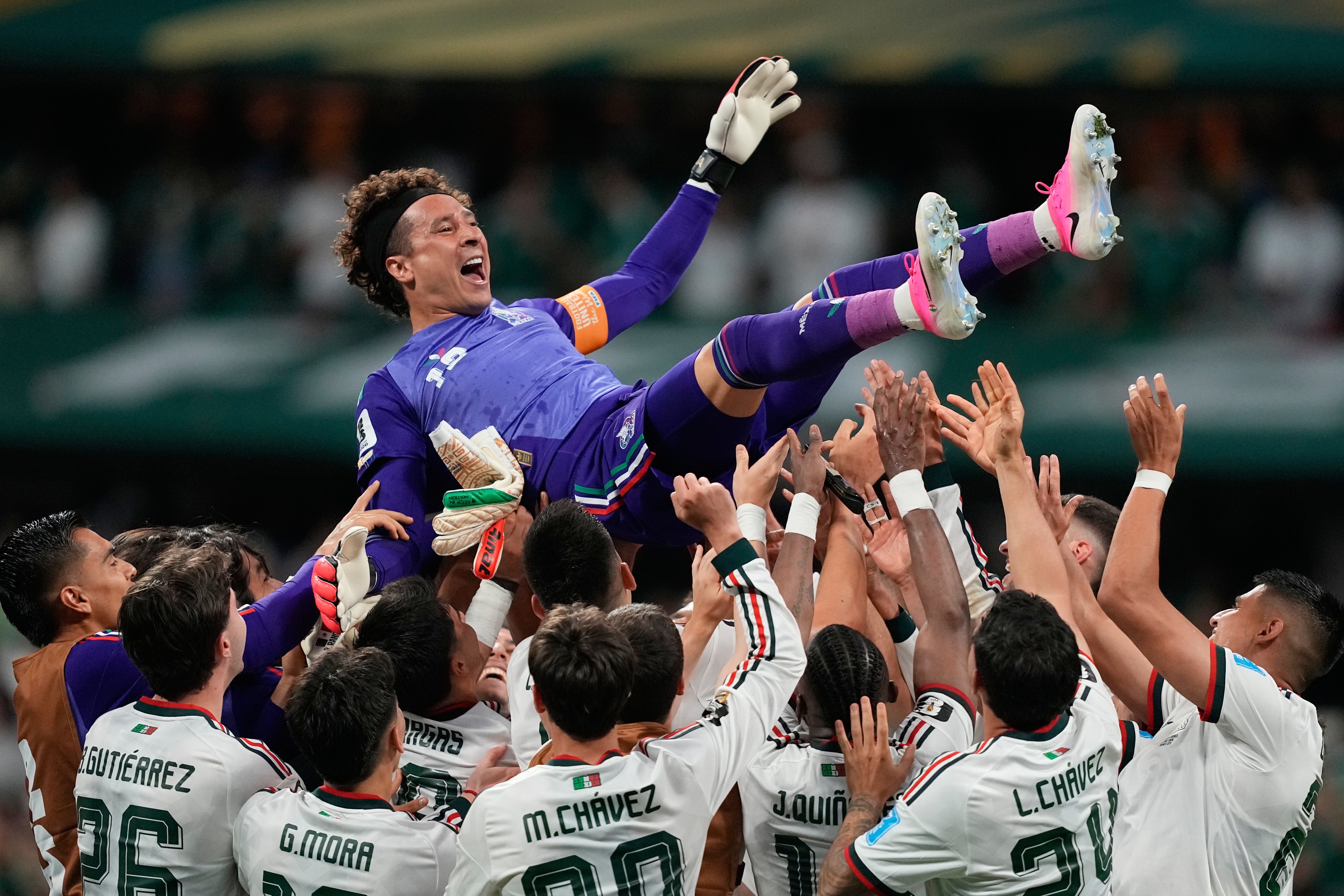 Mexico goalkeeper Guillermo Ochoa (13) is celebrated by his team after the World Cup Group A soccer match between Czechia and Mexico in Mexico City, Wednesday, June 24, 2026. (AP Photo/Natacha Pisarenko )