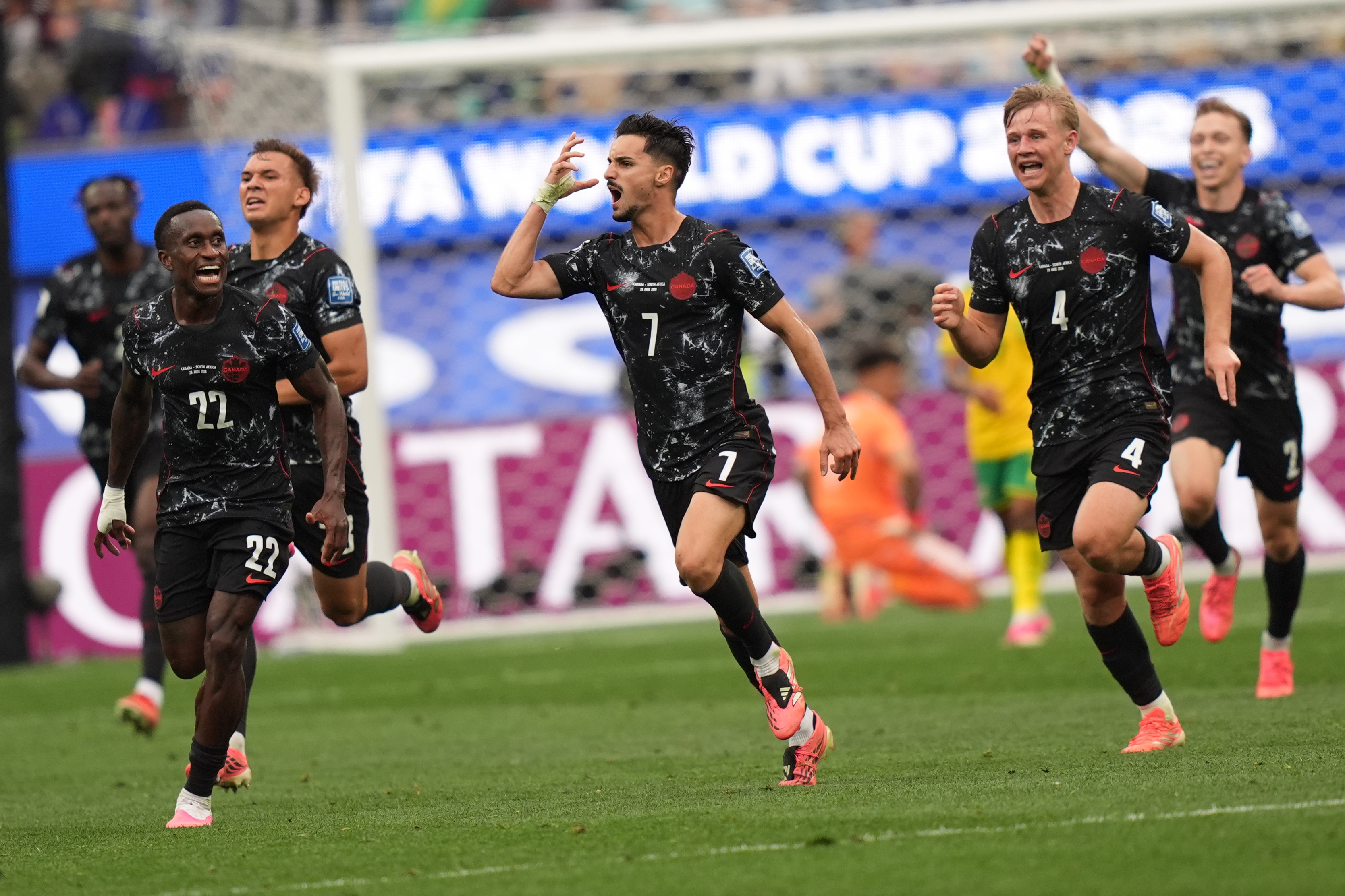 epa13071289 Stephen Eustaquio (C) of Canada celebrates after scoring the 1-0 lead during the FIFA World Cup 2026 Round of 32 match South Africa against Canada, in Los Angeles, USA, 28 June 2026. EPA/SCOTT STRAZZANTE