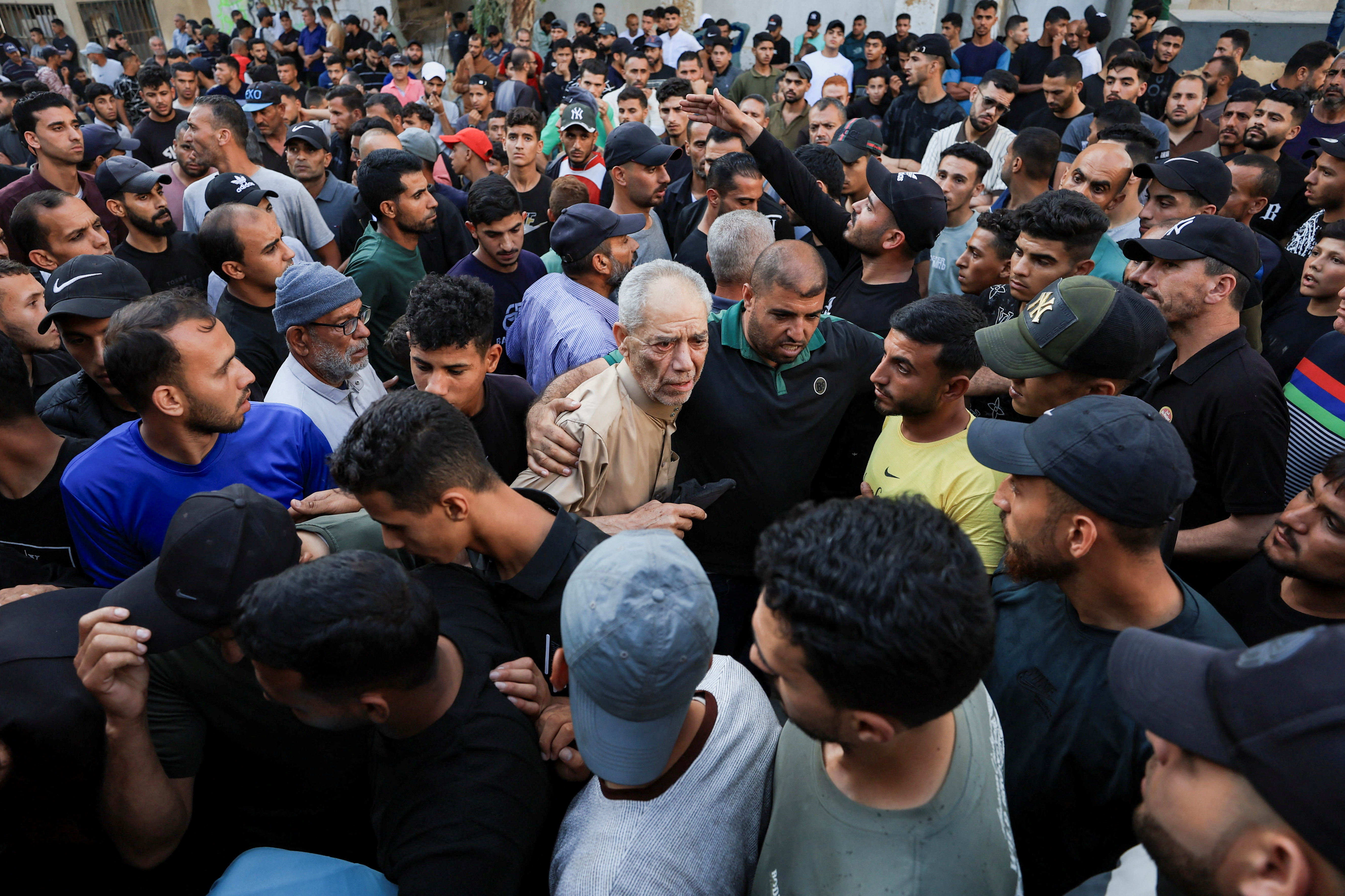 Palestinian react following an Israeli strike on a tent encampment, according to medics, in Gaza City, June 6, 2026. REUTERS/Dawoud Abu Alkas