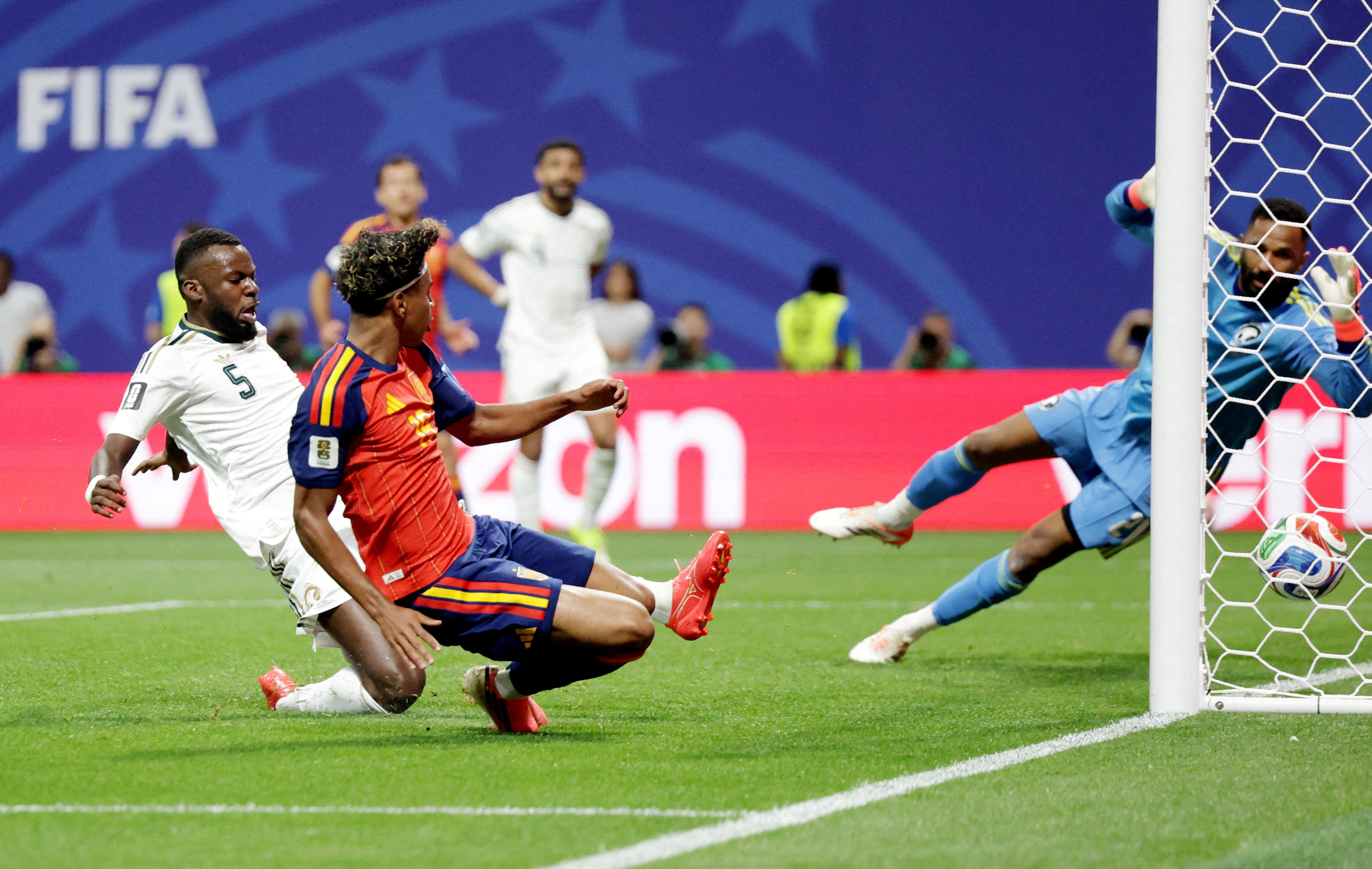 Soccer Football - FIFA World Cup 2026 - Group H - Spain v Saudi Arabia - Atlanta Stadium, Atlanta, Georgia, U.S. - June 21, 2026 Spain's Lamine Yamal scores their first goal REUTERS/Claudia Greco TPX IMAGES OF THE DAY