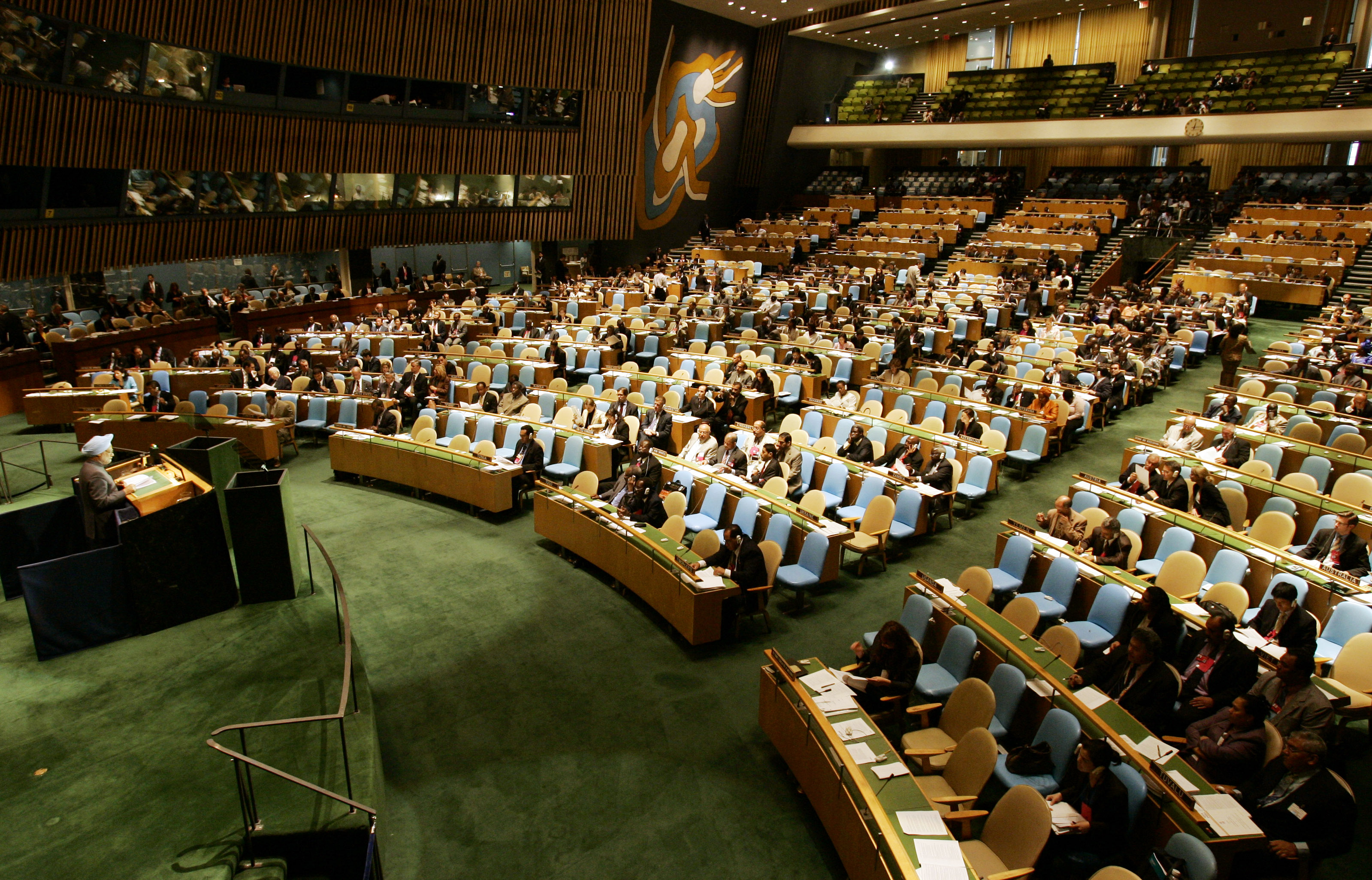 Indian Prime Minister Manmohan Singh addresses delegates.
