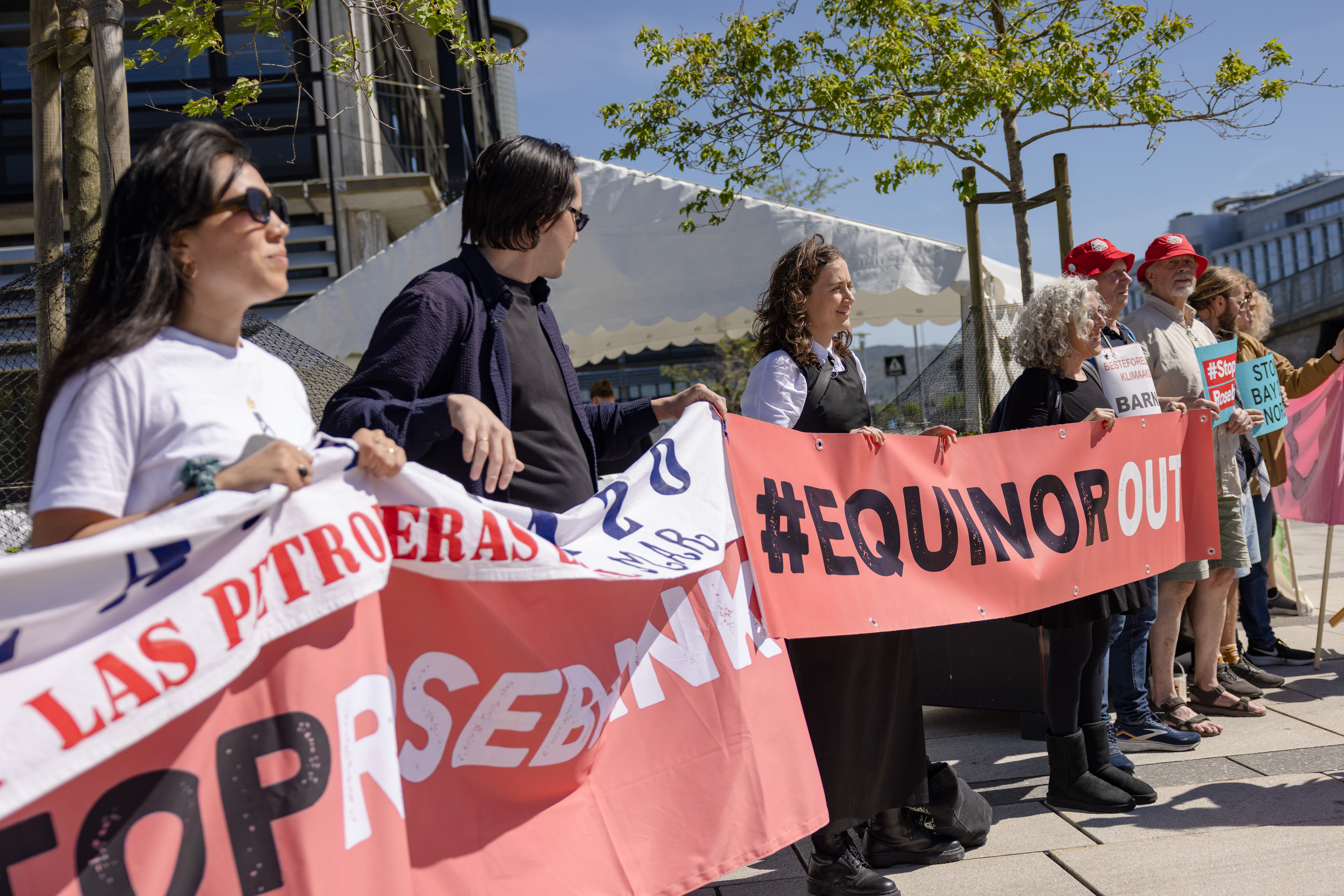 Protesters in Shetland campaign against the Rosebank project [Courtesy of Andrea Sanchez Quiroz]